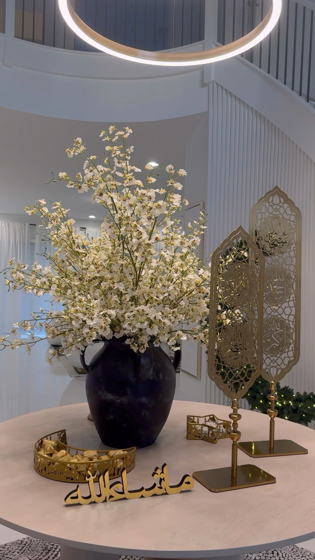 Decorating our entrance table to Eid 