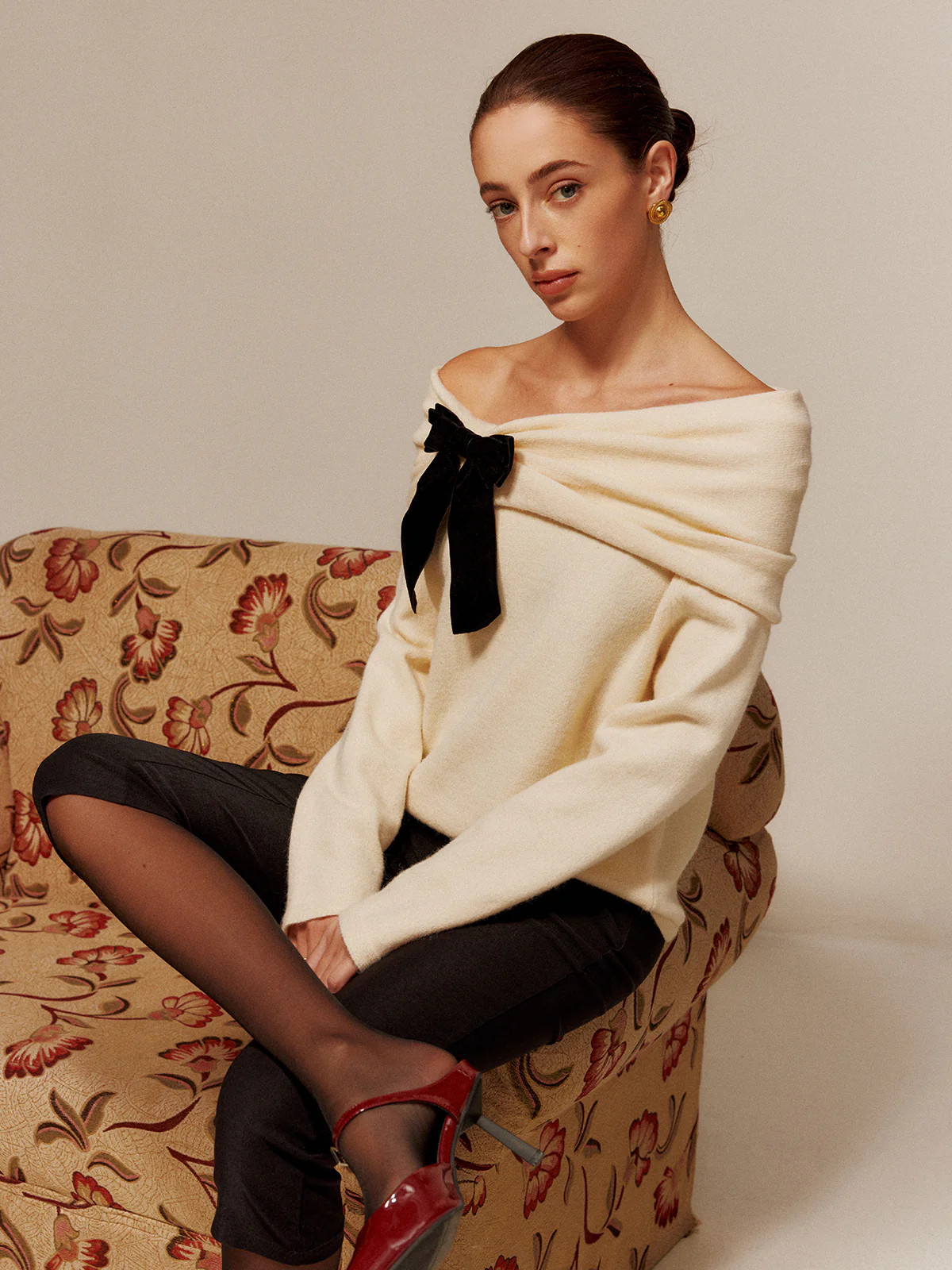 Velvet-Bow Off-Shoulder Ruched Sweater | Commense