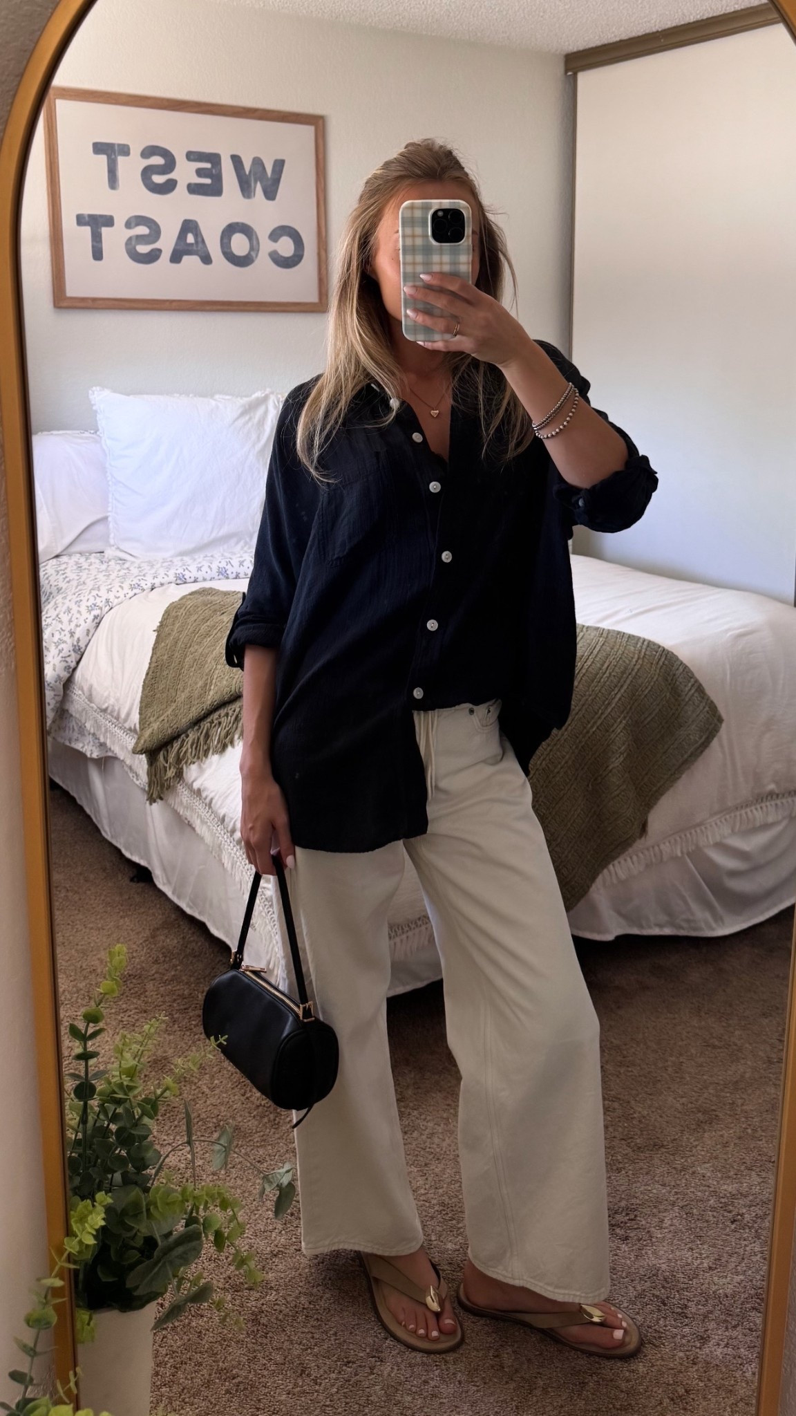 Top is old aerie linked the new version!! 

#LTKxAerie #LTKootd #LTKgrwm