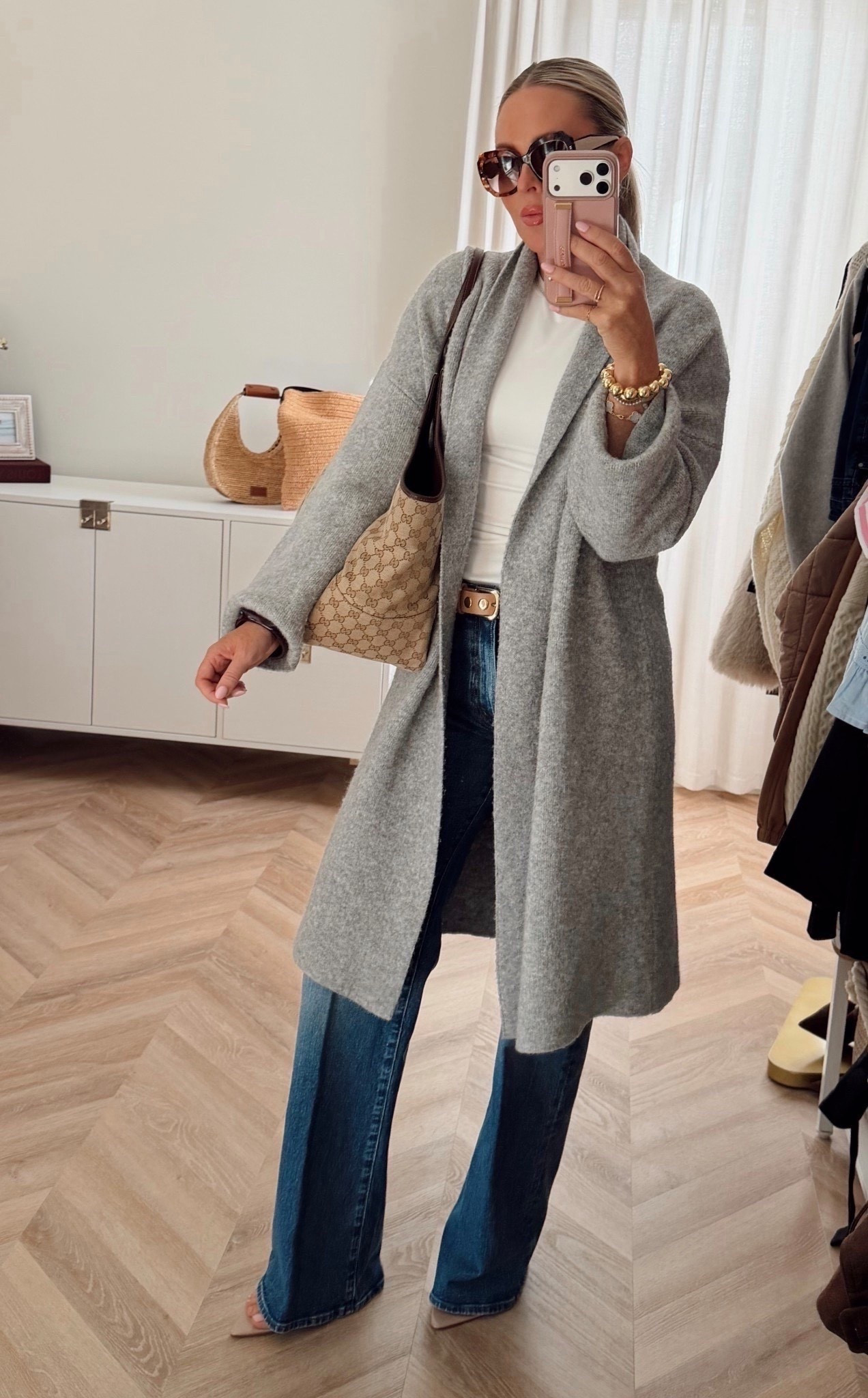 Bodysuit smoothing… without the bodysuit! 🤍Double layered (not see-through), crazy stretch, and SO flattering.
35% off — under $15. Lots of colors & they are the BEST!✨🔥

layering tee. amazon fashion. wardrobe essential. capsule pieces. 



#LTKgrwm #LTKootd #LTKSaleAlert