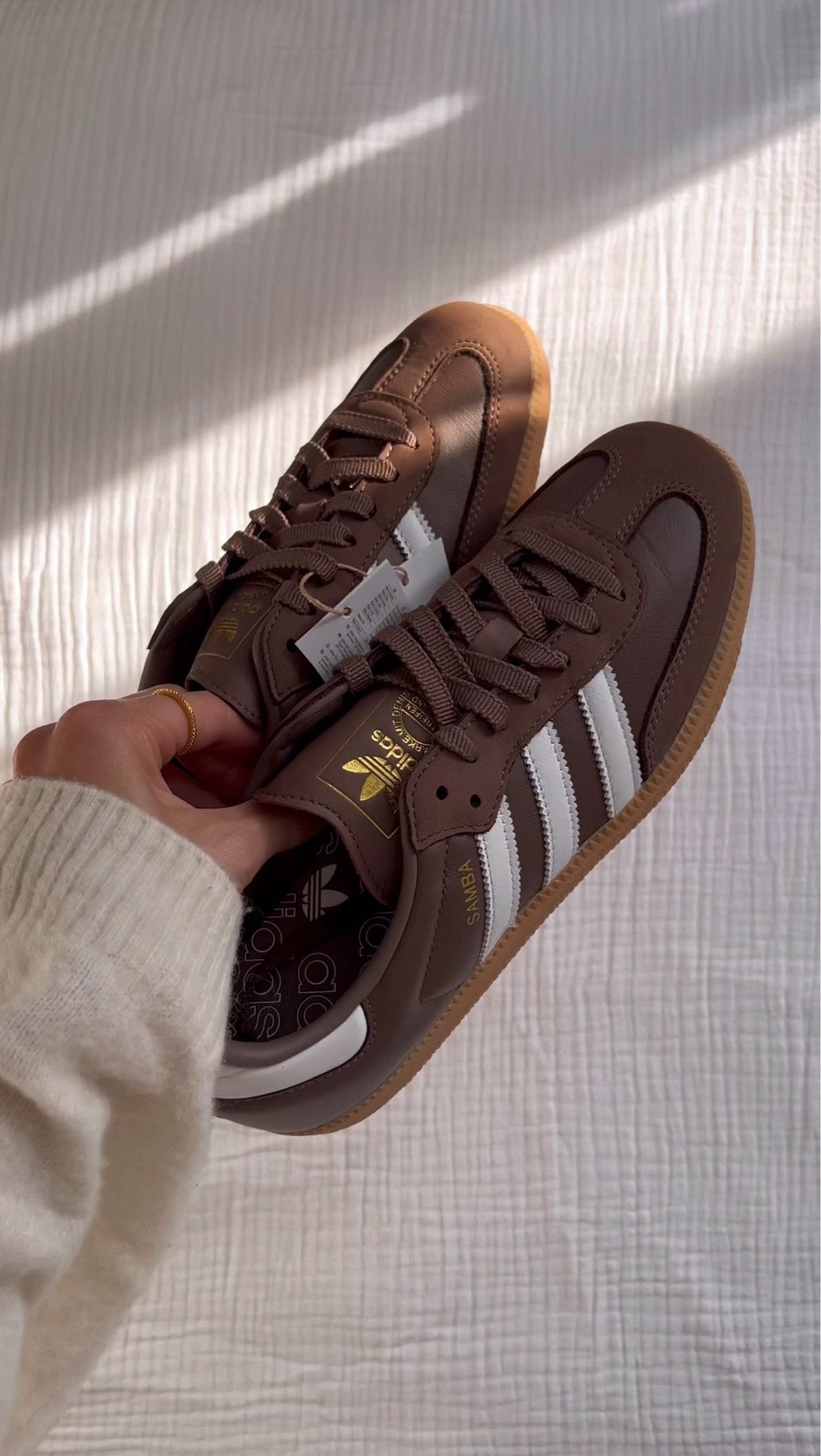 found THE perfect shoes for fall in the prettiest chocolate brown color 🍂☁️🤎  RUN, don’t walk 👟 

adidas samba, fall fashion, fashion trends, fall aesthetic, new shoes, fall sneakers, shoe haul, pinterest aesthetic, neutral style, girly things, autumn fashion, viral fashion, fall trends, brown shoes 

#LTKSeasonal #LTKStyleTip #LTKShoeCrush