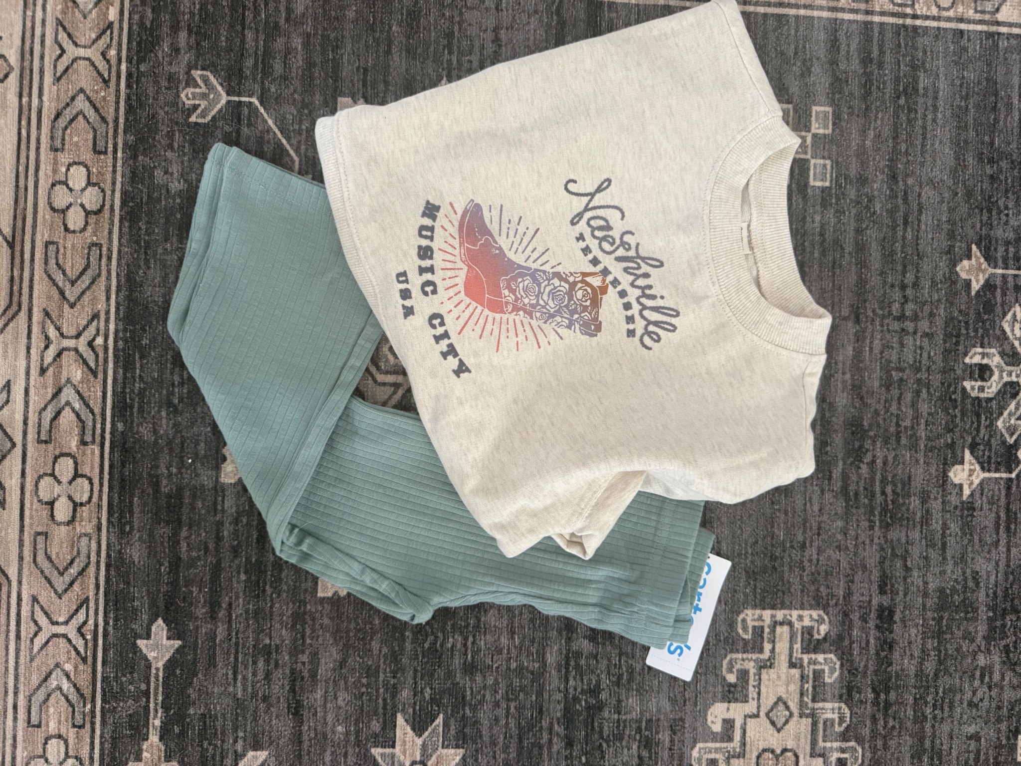 This pullover and flared pants together with some cowgirl boots would be the perfect everyday outfit!

#LTKSaleAlert #LTKKids #LTKFindsUnder50