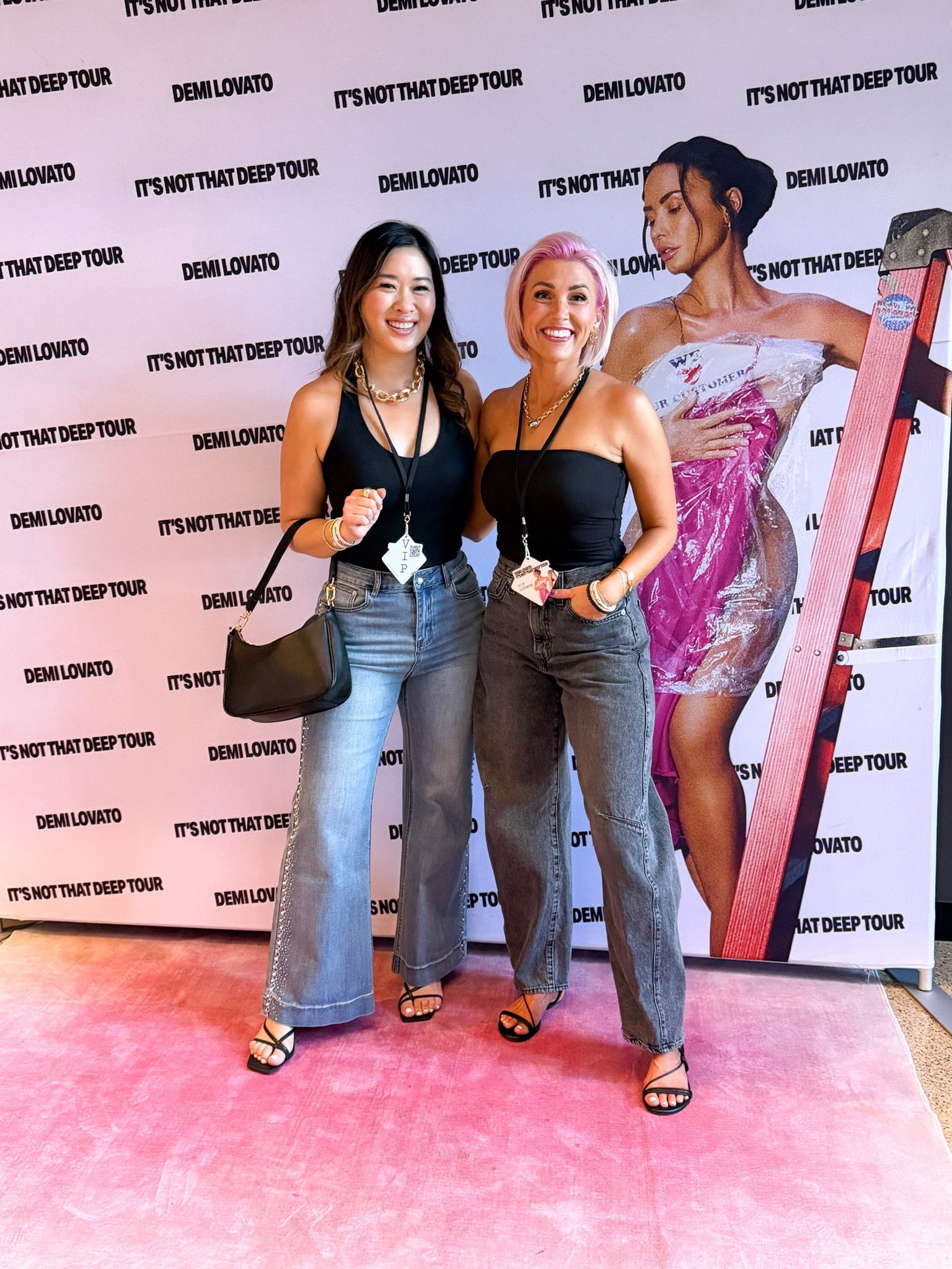 Casual and chic concert looks for Demi Lovato. Love mixing some Amazon Essentials staples with fun denim and statement jewelry! #AmazonEssentials #fashion #concertootd

#LTKootd #LTKOver40