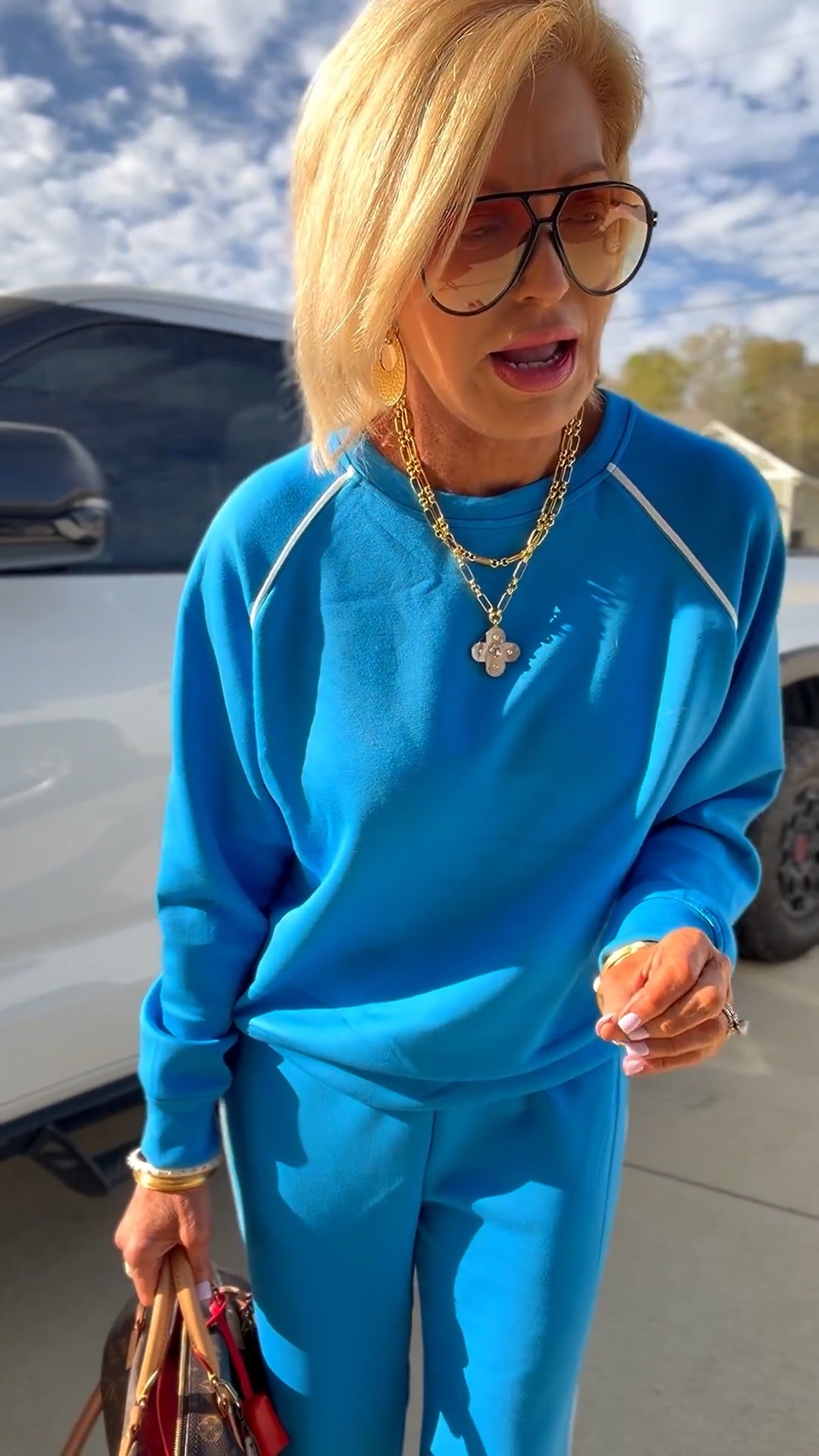 Can we have a moment for the color?!Beautiful fabric & AMAZING quality! I’m wearing a med 

#LTKTravel #LTKstorytime #LTKdayinmylife