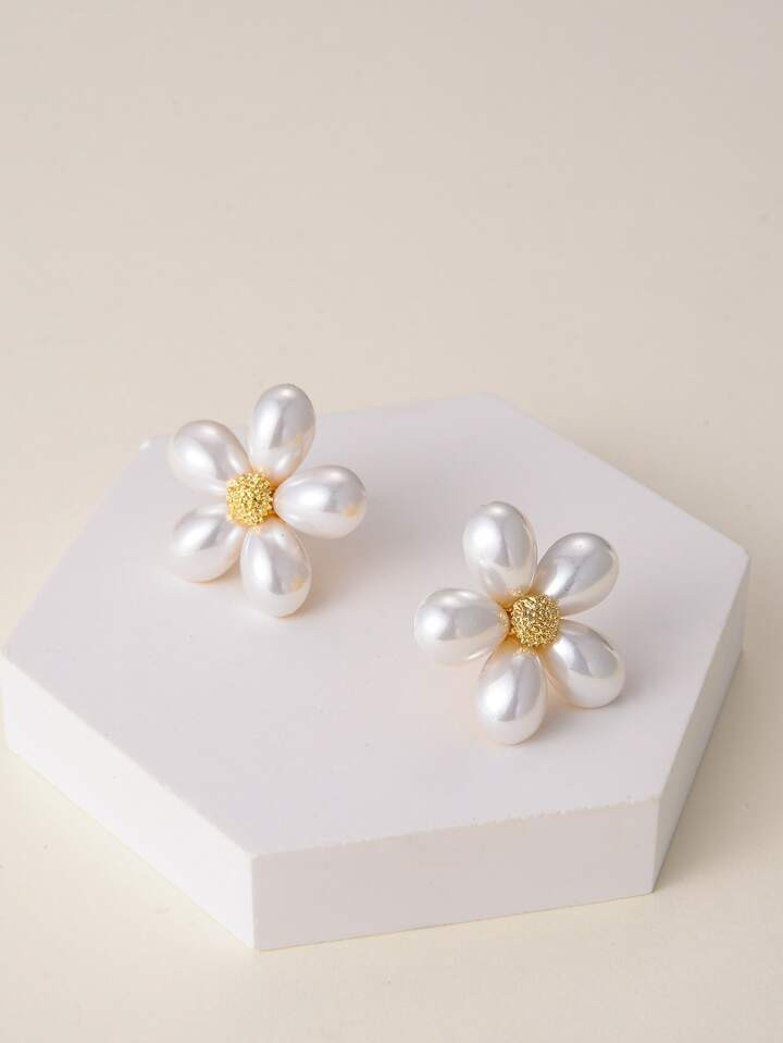 Faux Pearl Decor Flower Design Stud Earrings Valentines,Mom,Mother,Mother's Day,Gift | SHEIN