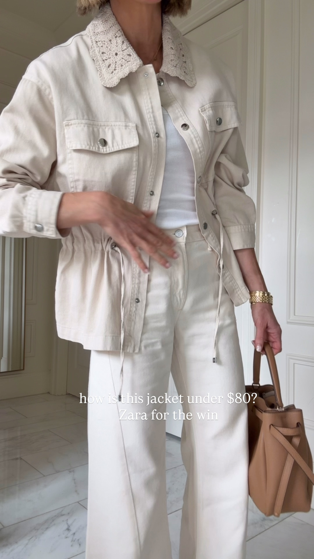 I'm wearing size small in this @Zara jean jacket. Under $80 and the fit is so cute 