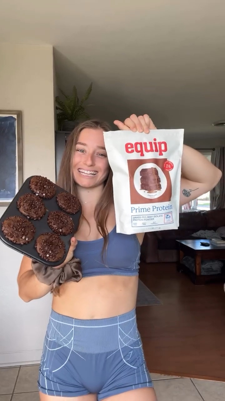 Everyone was screaming about how cute this outfit is so giving you the lowdown! I wear a medium in the bra and bottoms. Code HAILEY saves you 15% 🫶🏼 

#gymshark 

#LTKGiftGuide #LTKActive #LTKHoliday