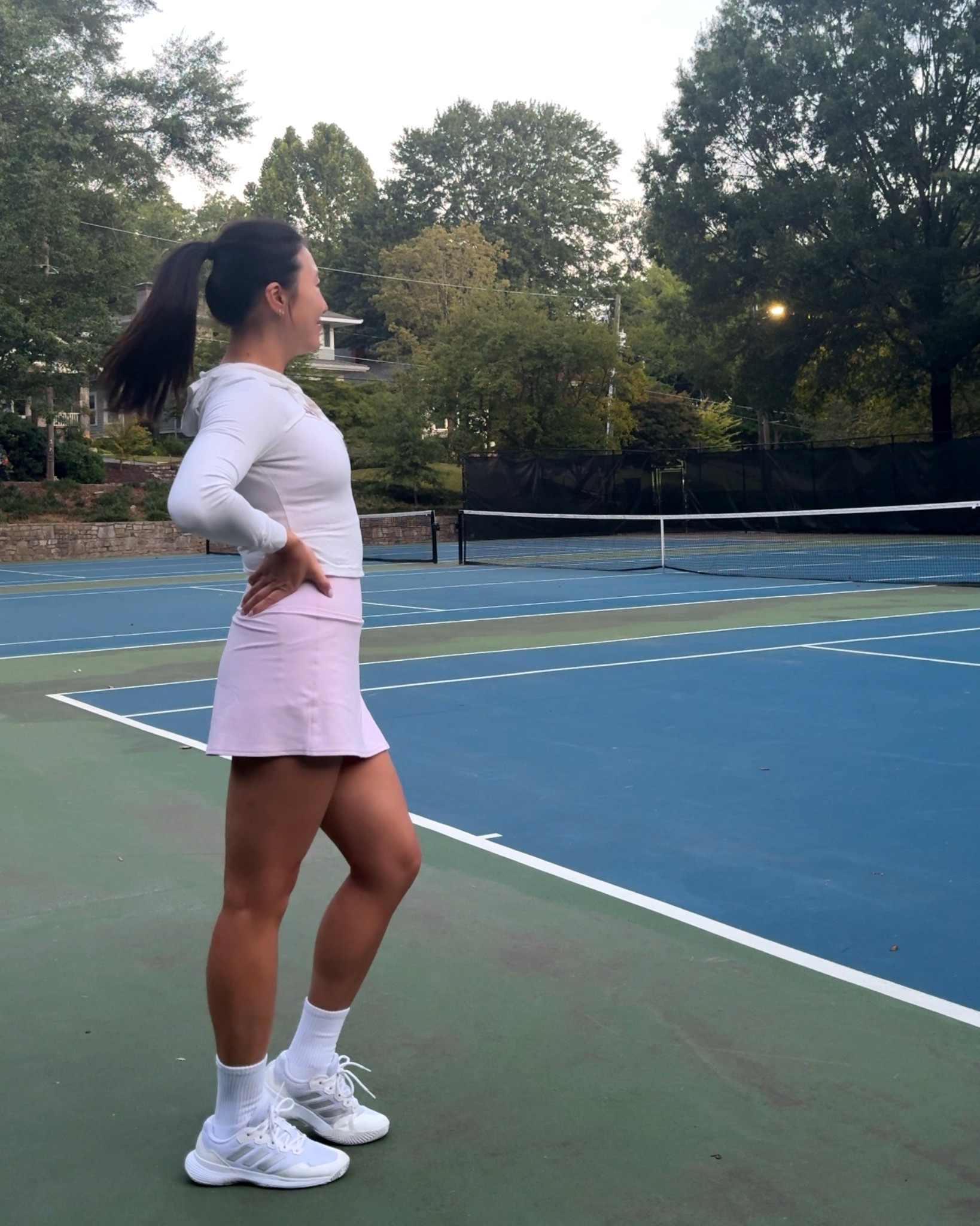 Early morning tennis fit. Still summer in Atlanta! 🎾💗 

- halara top: s (tts)
- lululemon skirt: 4 (tts)
- adidas shoes: 7.5 (runs large)

#LTKActive #LTKFindsUnder100