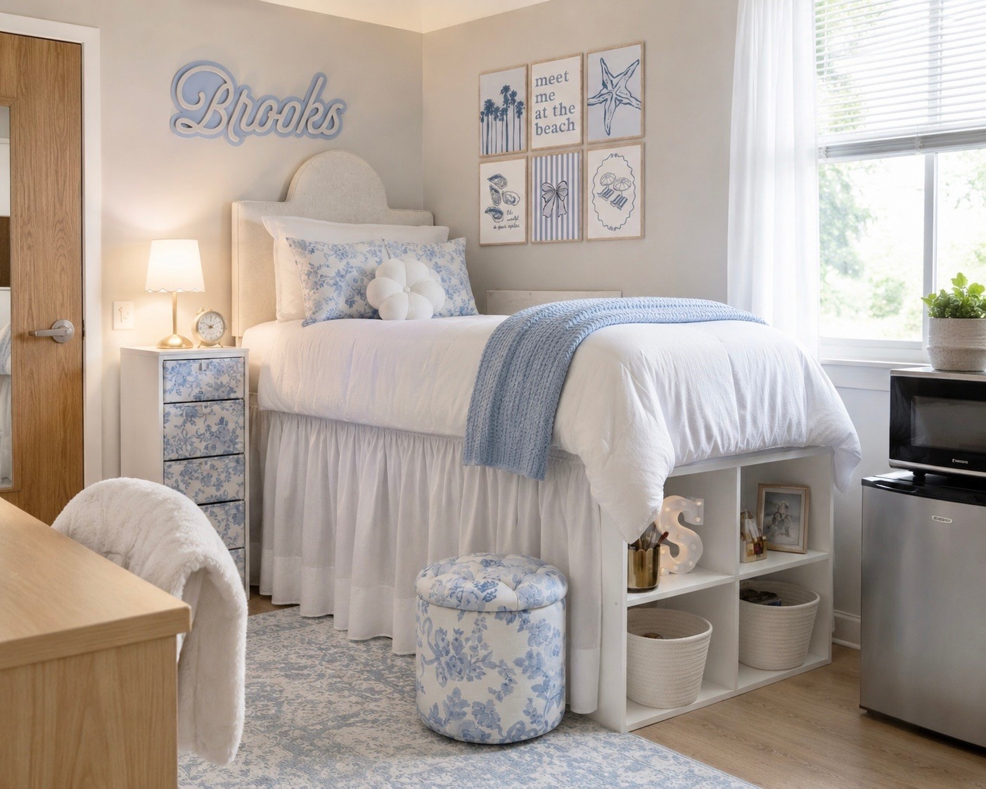 College Dorm Room Ideas: Light Blue, Gold & White Decor - Girl Dorm

Back to college, college prep, college essentials, dorm decor, girl dorm, items for college, back to school shopping, college prep, coastal decor, teenage girl bedroom, preppy decor, light blue decor, blue dorm finds, @Pottery Barn Teen, Target finds, dorm storage, dorm organization, twin xl bed, dorm seating, college ideas, pastel blue and gold decor

#LTKHome