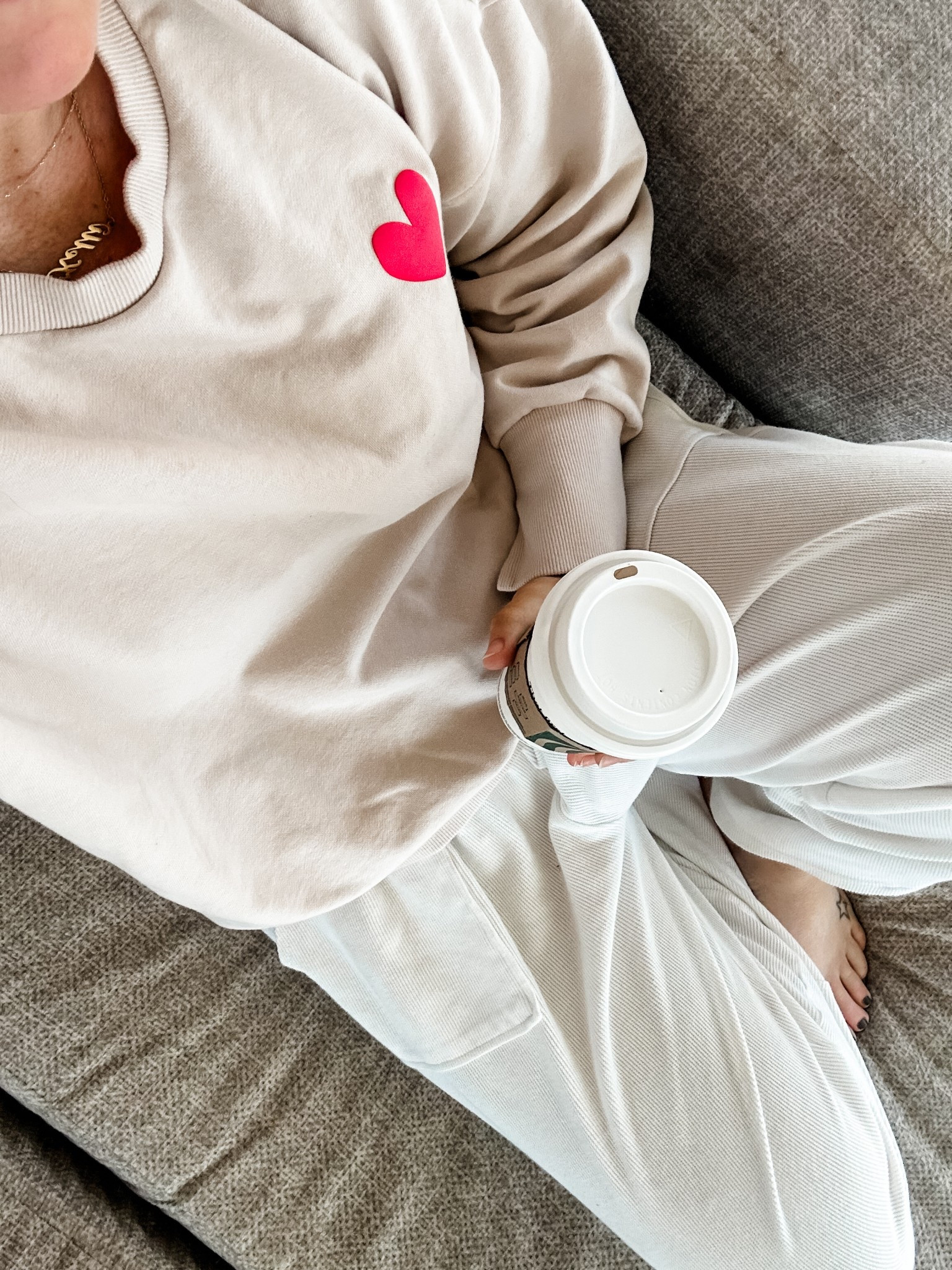 The perfect morning. Calm and cozy. 
Medium everything  

#LTKStyleTip #LTKOver40 #LTKFindsUnder50