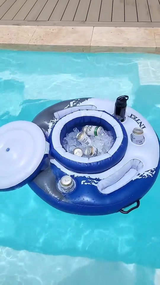 Pool party must have!

How cool would it be.. sitting in your pool with all your drinks next to you staying icy cold on a hot summer day 🙌💕

Try this amazing pool float for less than $60! 

#LTKhome #LTKaustralia #LTKnewzealand