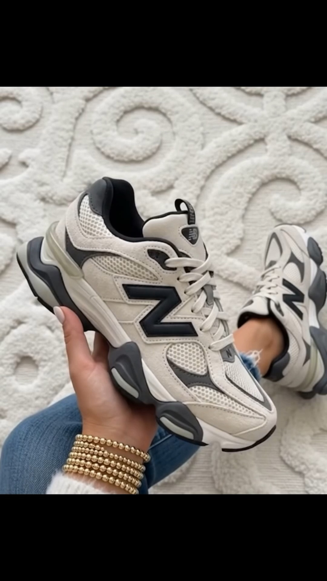 new color drop on these new balance sneakers 🤍✨ just came in and they’re even better in person! I sized down a half size for the perfect fit 👟