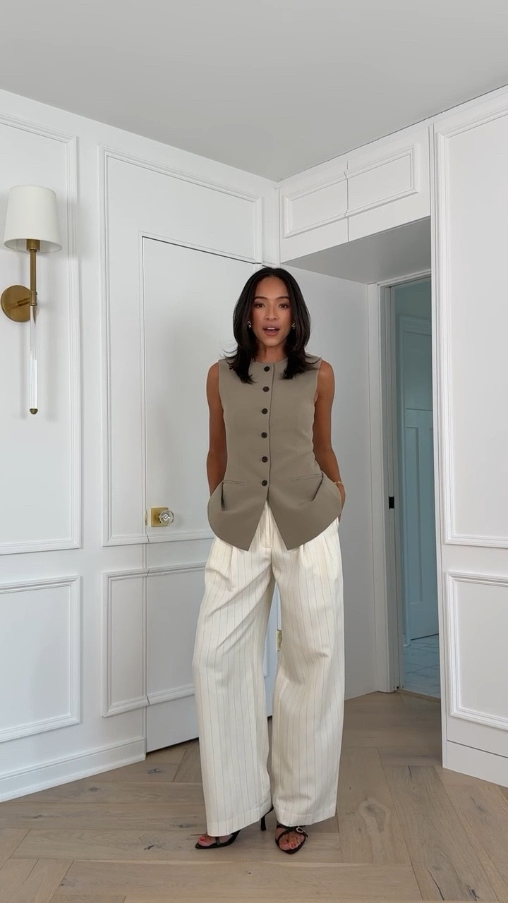 Work outfit! Wearing size 2 vest and size 4 pants 


Workwear
Office outfit 
Work outfit 
Work conference outfit 
Summer outfit 

#LTKFindsUnder100 #LTKWorkwear #LTKStyleTip