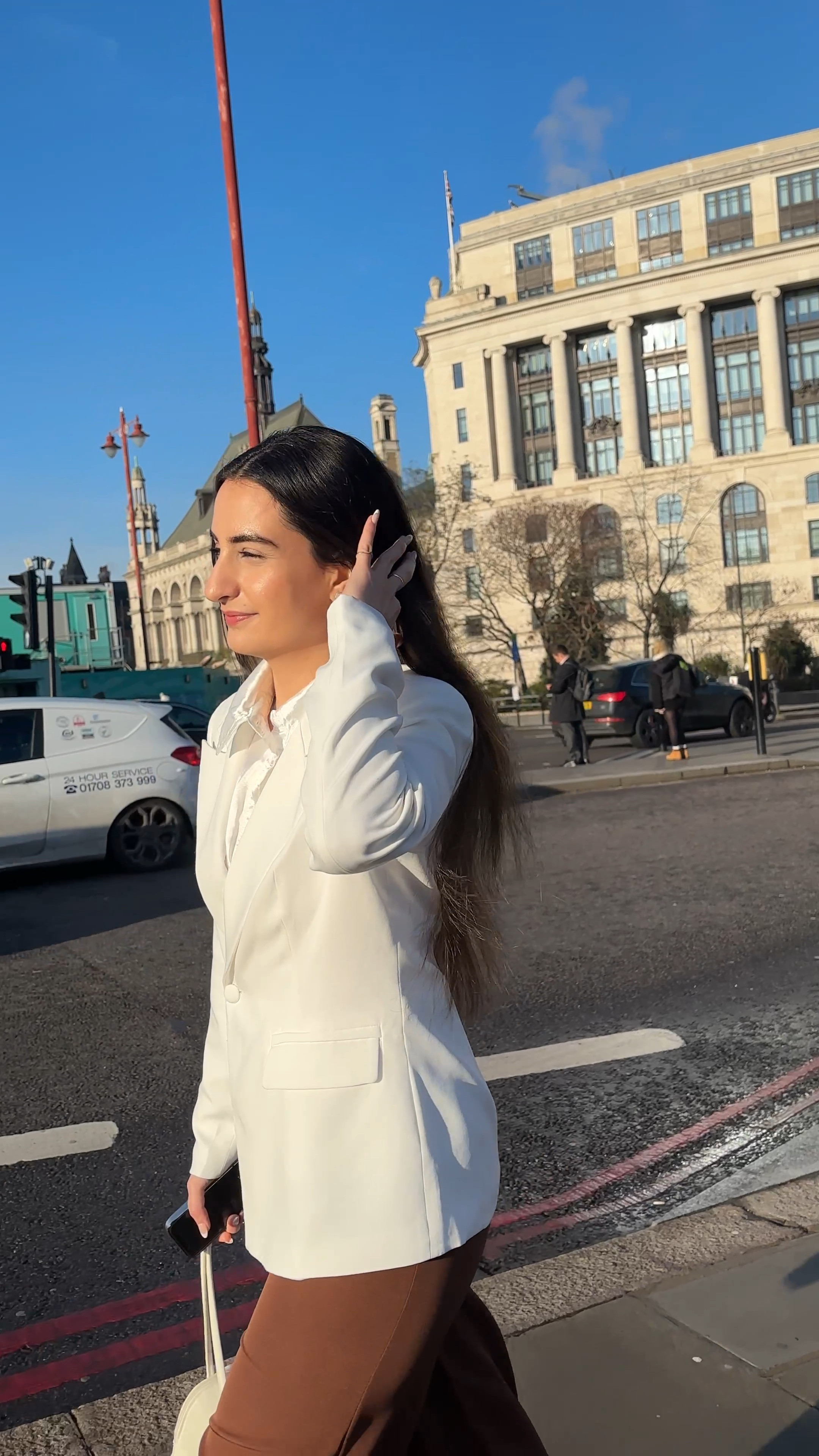 White blazer, white shirt, brown trousers, PLT, boohoo 

#LTKstyletip #LTKeurope #LTKSeasonal