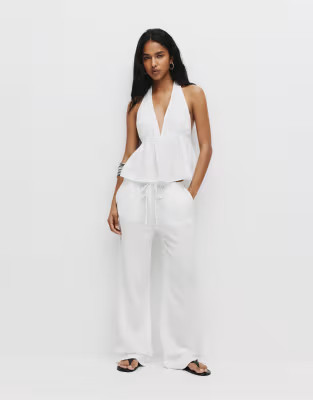 Pull&Bear Rustic sweatpants in white | ASOS (Global)