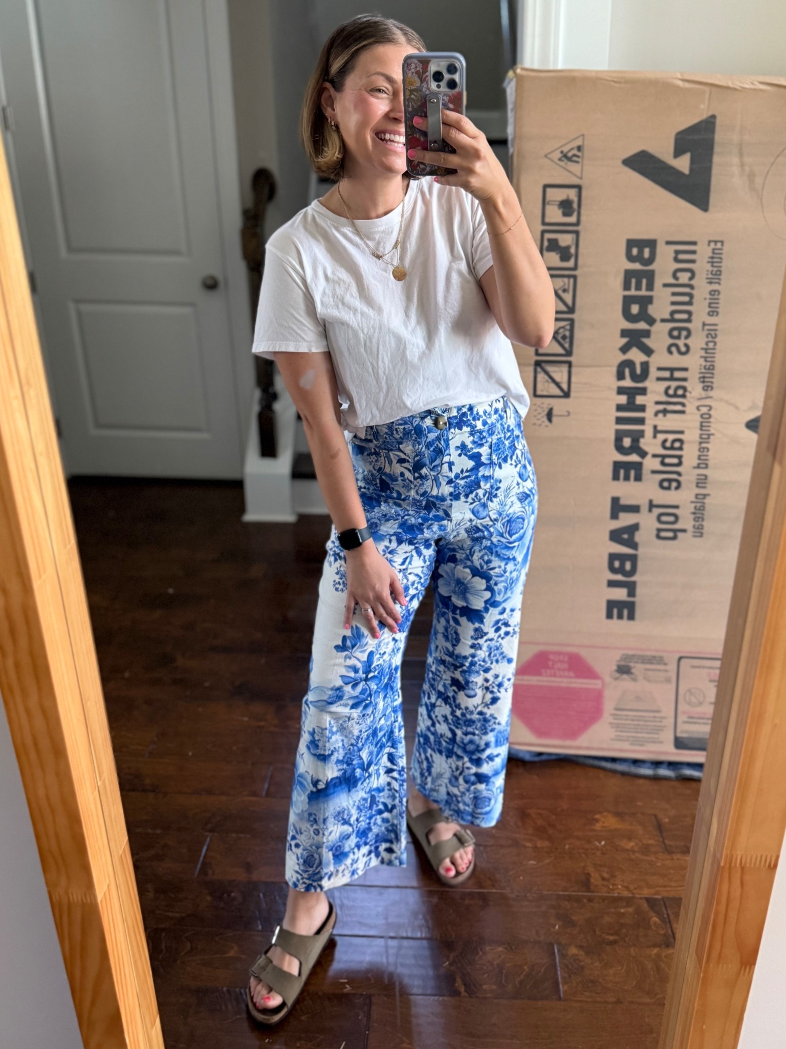 Have you tried these lightweight pants from Anthropologie’s colette line?!? SO CUTE and a great Summer pant!