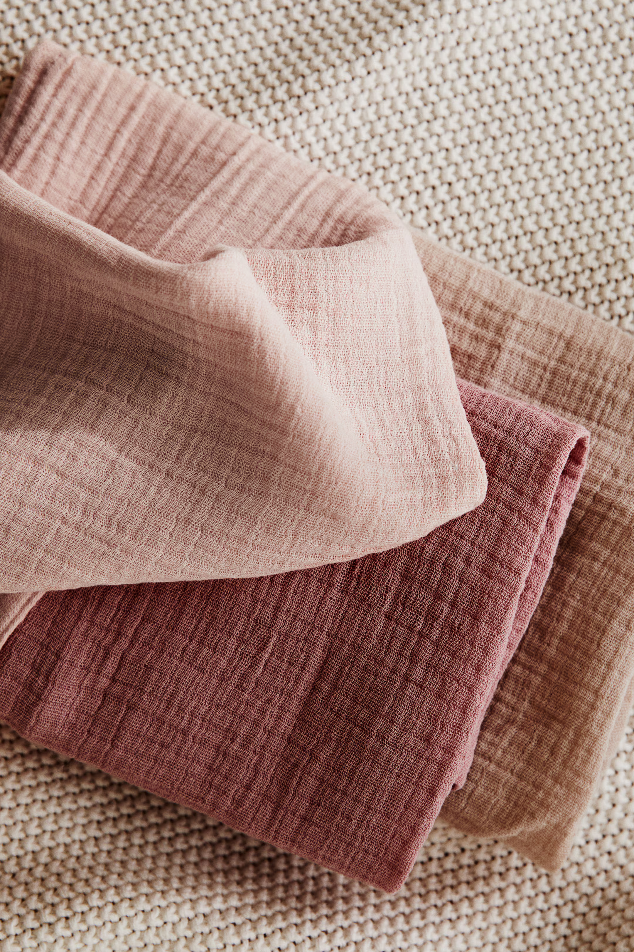 3-pack muslin comfort blankets - Old rose/Beige - Home All | H&M GB | H&M (UK, MY, IN, SG, PH, TW, HK)