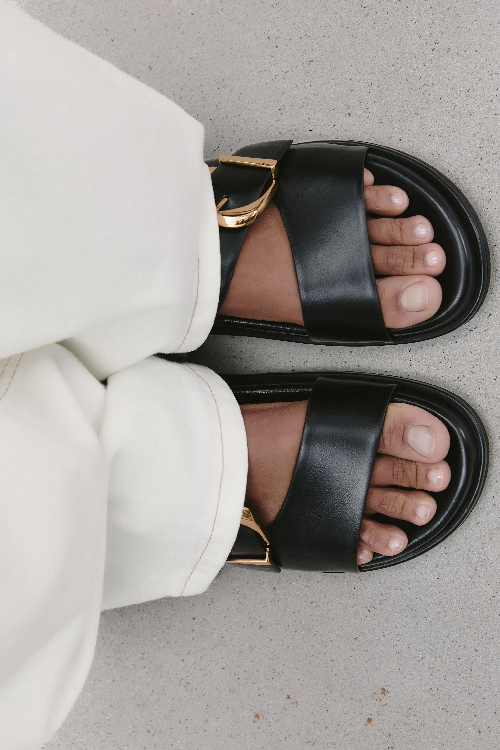 BUCKLE FLAT SANDALS | Zara US