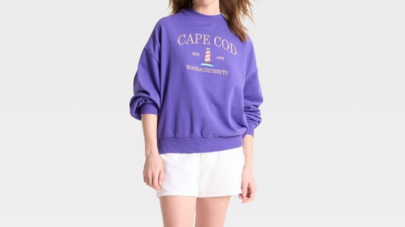 Random impulse buy but it’s only $15 currently. Cape cod vintage purple oversize crewneck sweater. Perfect for summer camp or lake days 

#LTKFindsUnder50 #LTKSaleAlert #LTKSummerEdit