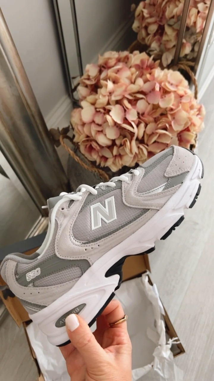 NB 530

Deportivas sneakers trainers running

#LTKfitness #LTKeurope #LTKGiftGuide