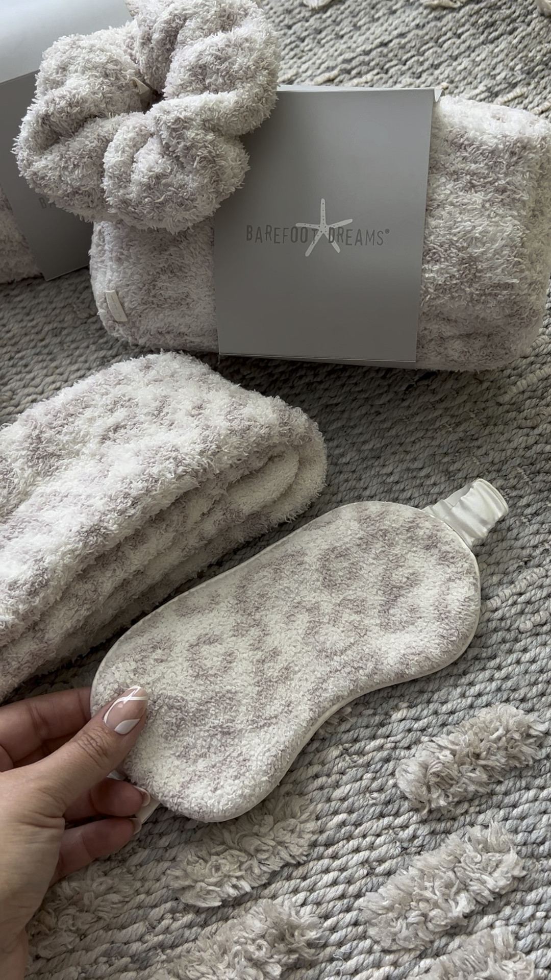 Barefoot dreams, Nordstrom, anniversary sale, gift set

#LTKxNSale #LTKsalealert #LTKunder100