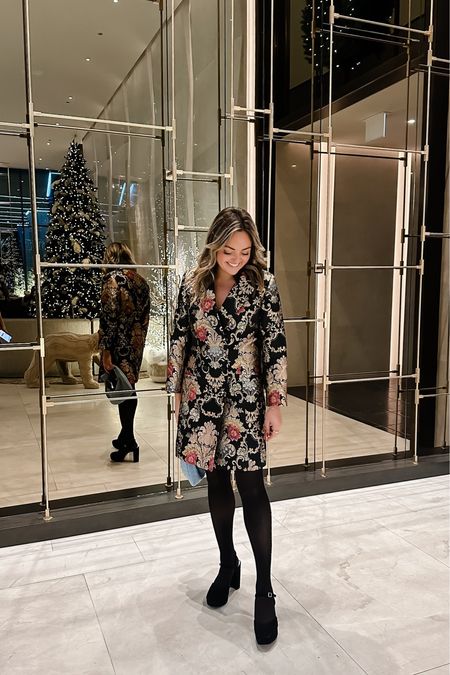 What I wore for a holiday party this weekend. Would be so cute for NYE, too!
Winter floral metallic brocade blazer dress - wearing the Medium!

#LTKSeasonal #LTKparties #LTKHoliday