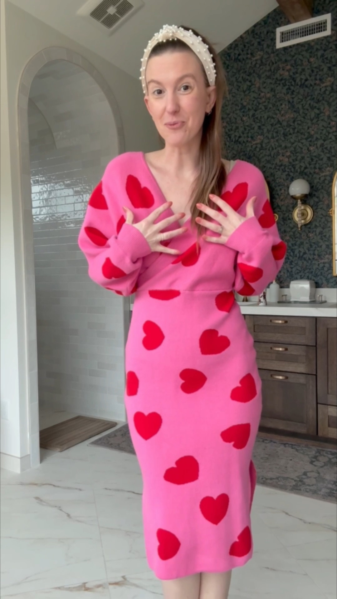Found this video I recorded last year of this dress! It’s seriously the CUTEST for valentines day and theres a few color options available! Run TTS

#LTKValentine #LTKSeasonal #LTKootd