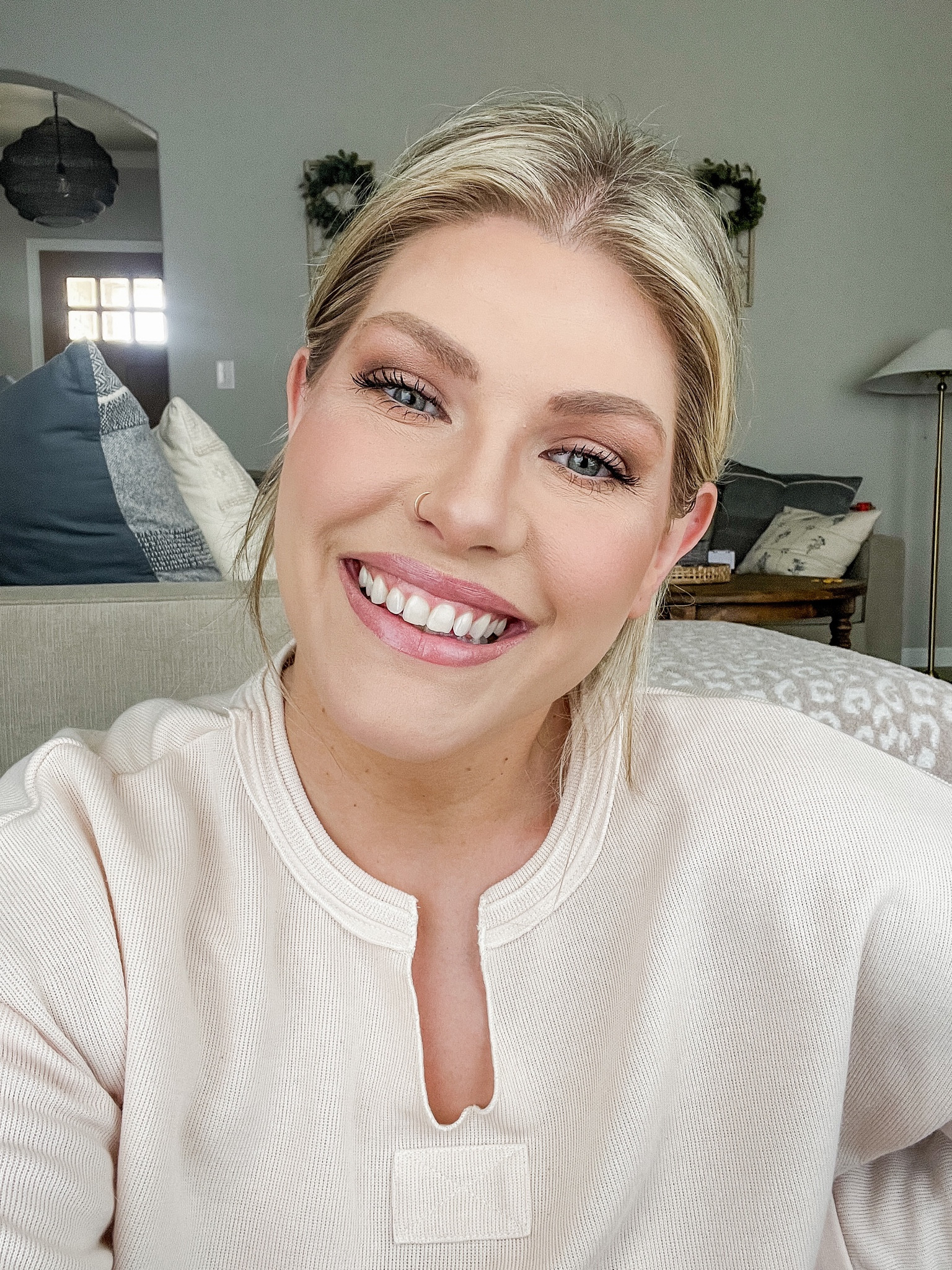 Everyday Makeup with full coverage foundation 

Milk Hydro grip primer
Nars Foundation: shade Deauville
Maybelline corrector: shade 160
Tarte Shape Tape: shade light beige 
Laura Mercier translucent setting powder
Tarte waterproof bronzer: park Ave princess 
Nars Blush: shade orgasm
Eyeshadow palette: Tarte tartlette energy
Tarte Fake Awake 
Benefit brow shade: 3
Lancôme idole mascara 
Tarte Lip liner: dusty rose
Tarte juicy lip: rose 


#LTKbeauty