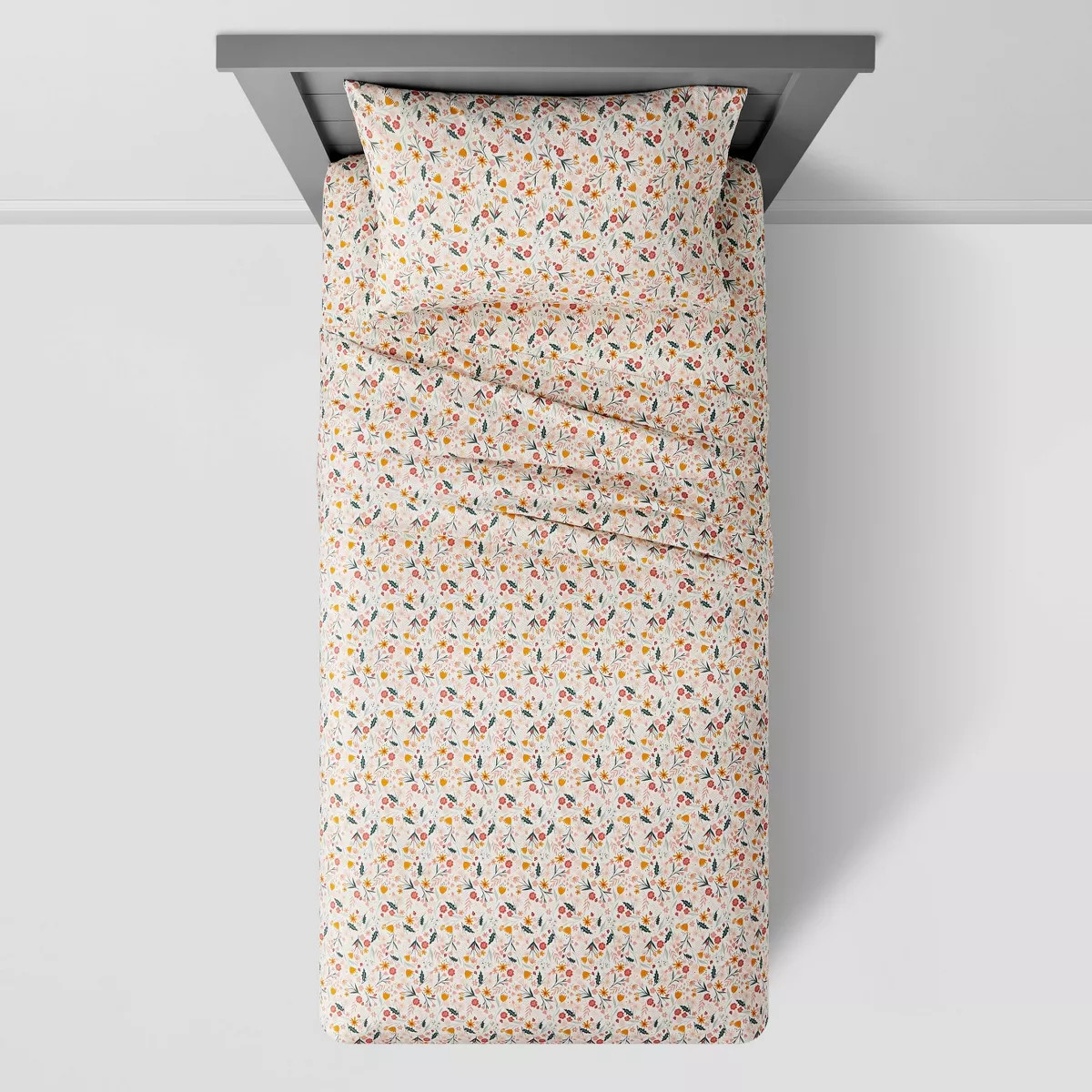 In the Garden Cotton Kids' Sheet Set - Pillowfort™ | Target