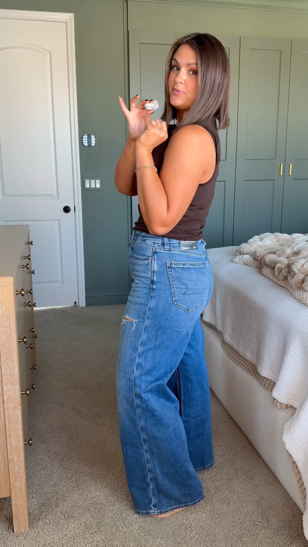 American Eagle sale code AEFALL30 ✨always a good time for basics!! I’m 5’8 and did a 12Long in all denim 
Large tank
Medium jacket (size down at least 1)
Medium brown sweater (size down for sure)
Large half zip (could have done done medium but I like the cozy oversized fit)

@American Eagle Outfitters  #aepartner #aejeans

#LTKSaleAlert #LTKMidsize #LTKstorytime