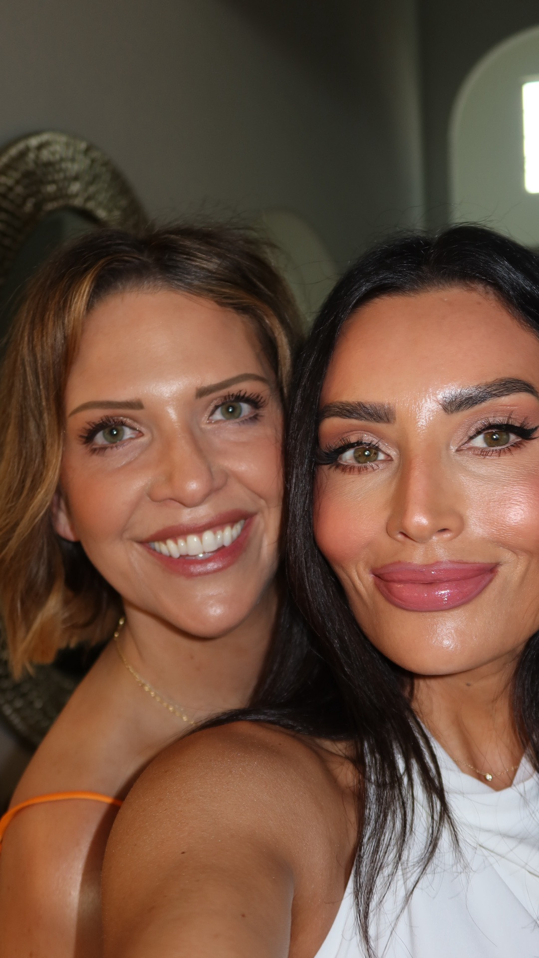 Putting my friend’s skincare routine to the test… and she passed 🤍✨

#Beautyroutine #SkincareRoutine #BeautyTips #BeautyReview #Skincare

#LTKmorningroutine #LTKBeauty