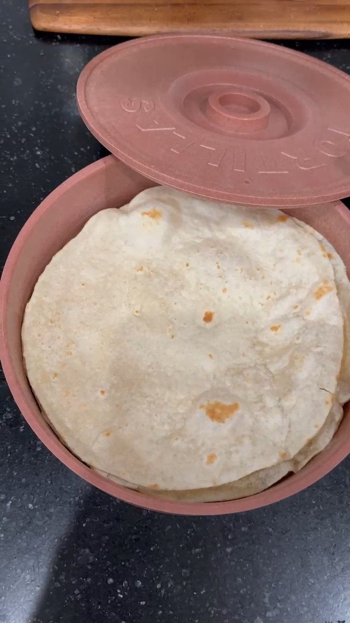 This tortilla warmer is a keeper

It keeps every tortilla soft and warm while I finish cooking the batch. I love its simple terracotta design for taco nights, family dinners, and easy entertaining.

Want Recipe? Google "Better From Scratch Homemade Flour Tortillas"

#LTKHome #LTKSeasonal #LTKunder50 #tortillawarmer #kitchenessentials #taconight #homecooking #cookware

#LTKfoodie #LTKSaleAlert #LTKdayinmylife