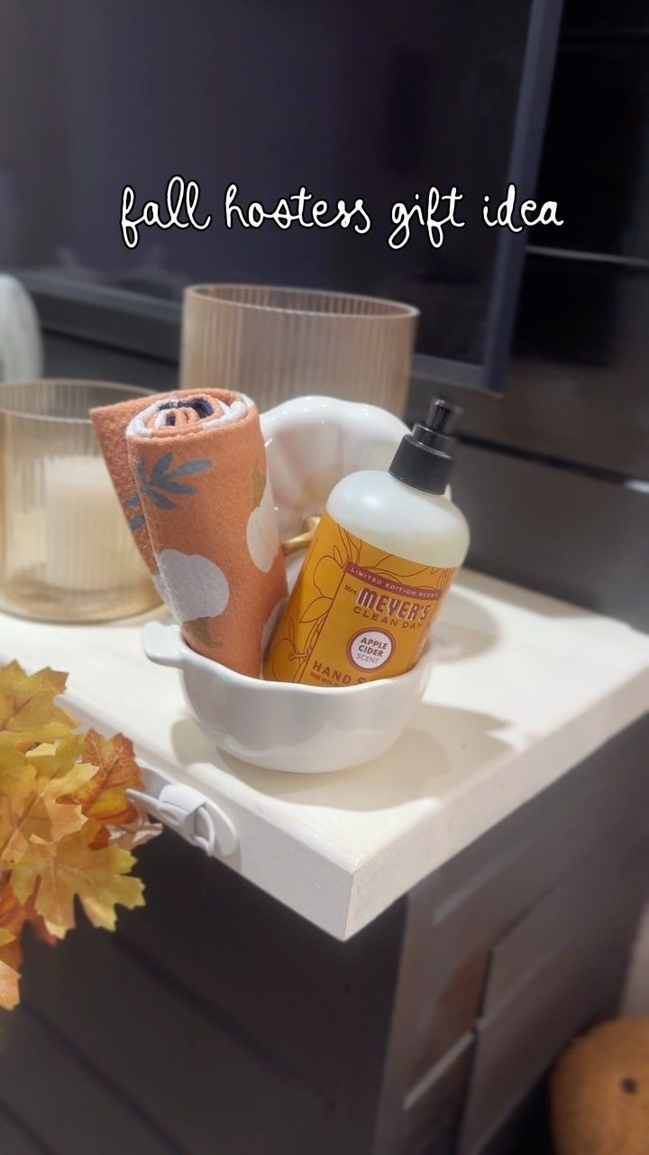 Need an easy and affordable hostess gift for a fall party?! This little pumpkin dish from Walmart makes the cutest little vessel for a gift! Follow + comment “SHOP” for a link! (make sure you’re following to receive it) ✨ & if you love Holiday finds and gift ideas, follow along for more!
