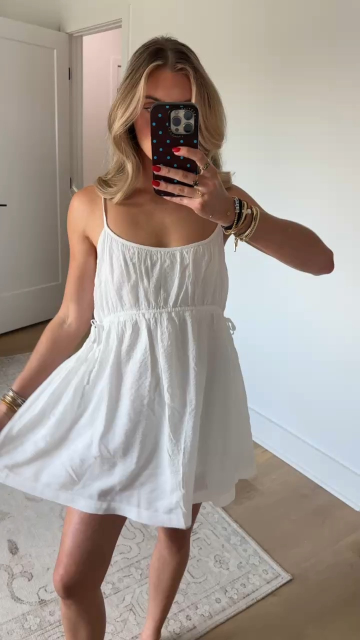 @abercrombie size xs Ruched Channeled Skort

Flowy mini skort in our light and airy seersucker fabric. Featuring adjustable channeling, a scoop neckline and built-in shorts for added convenience

#LTKootd #LTKSeasonal #LTKSaleAlert