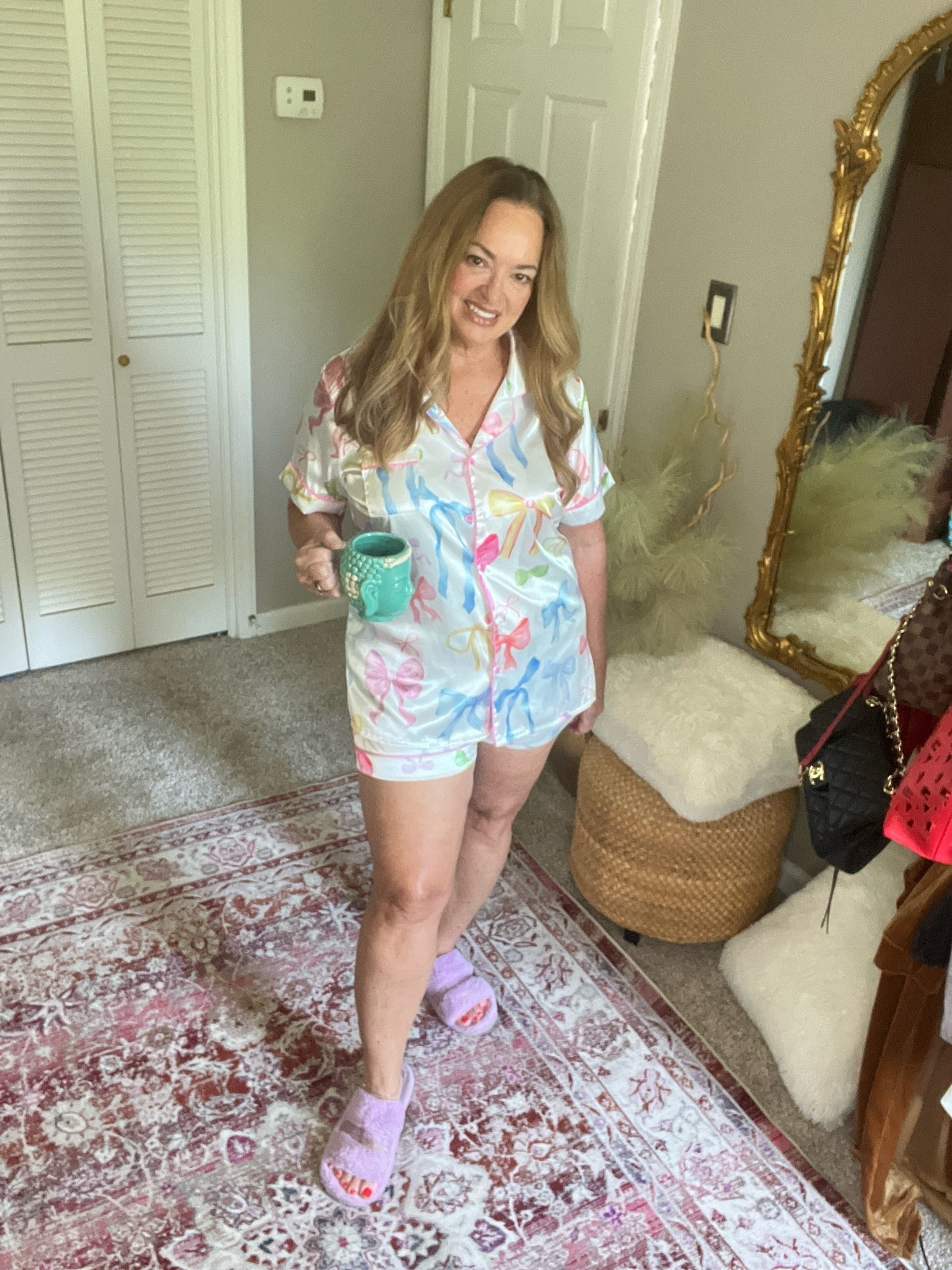 Satin short pjs with a beautiful pastel bow pattern and contrasting piping!
Great for a girl friend trip!

#LTKTravel #LTKWedding #LTKmorningroutine