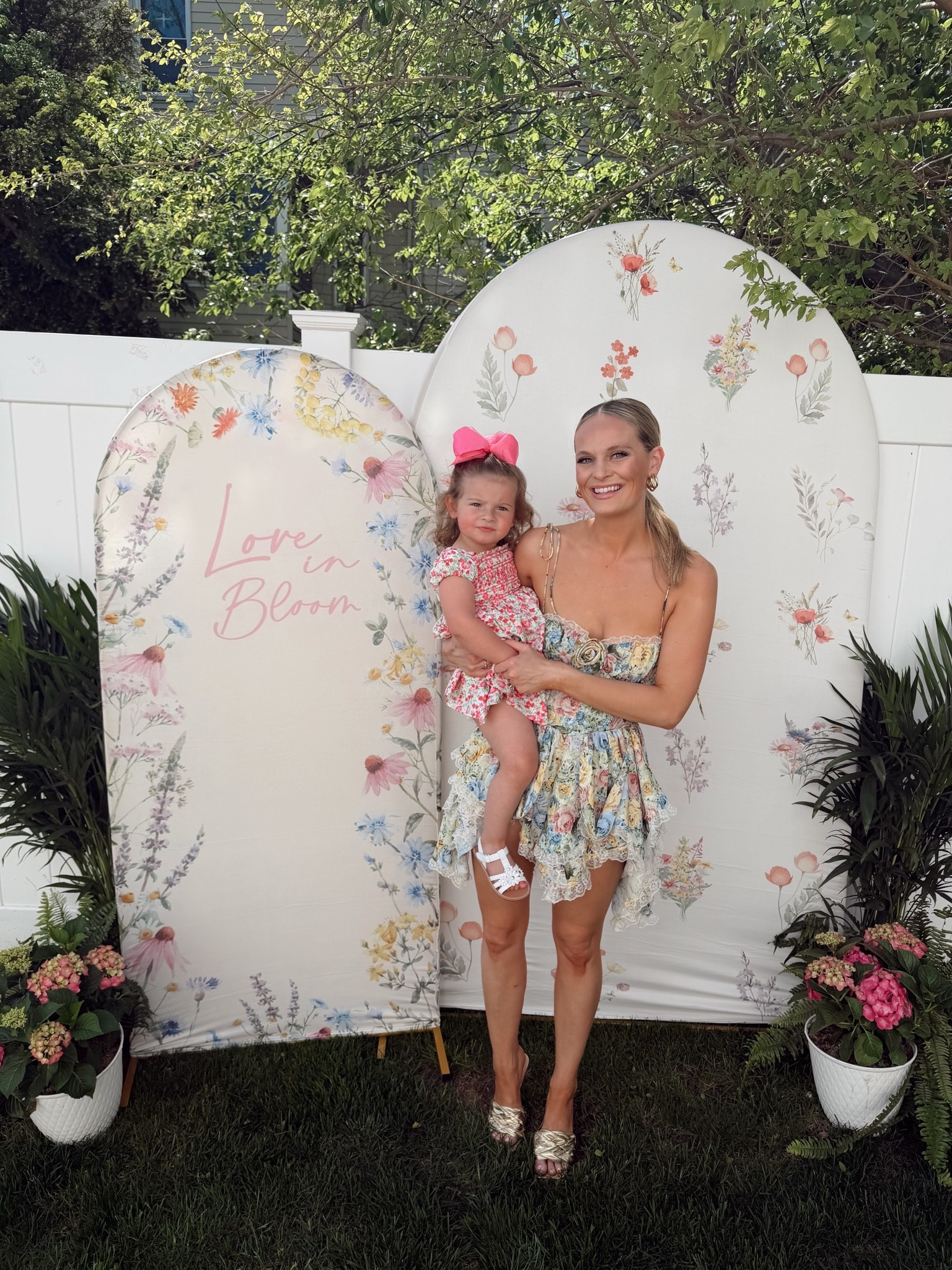 Hosted a bridal shower! Loved this dress for the event 💐🌸🌼🪻