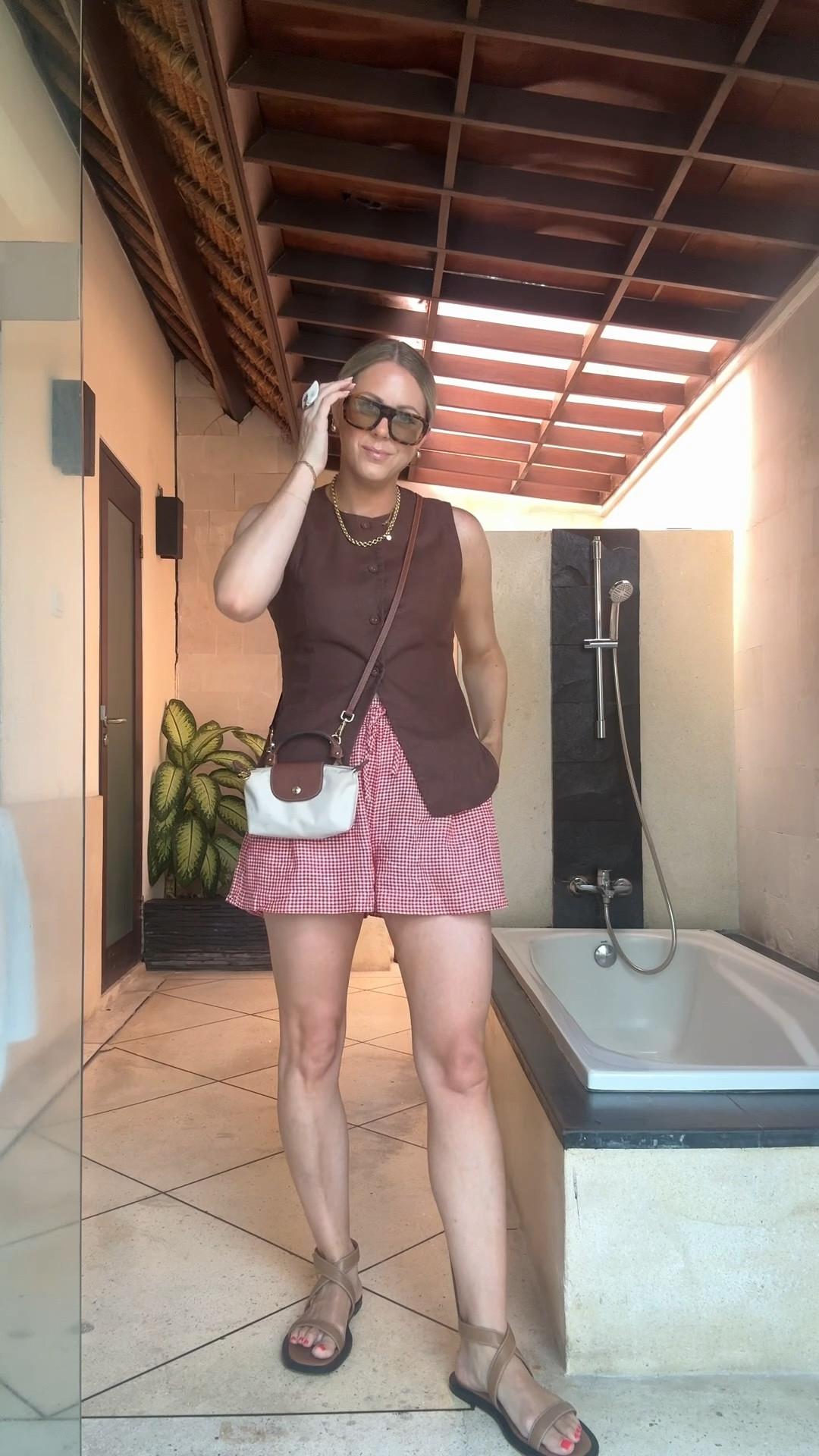 Holiday OOTD 🤎❤️

#LTKaustralia #LTKstyletip