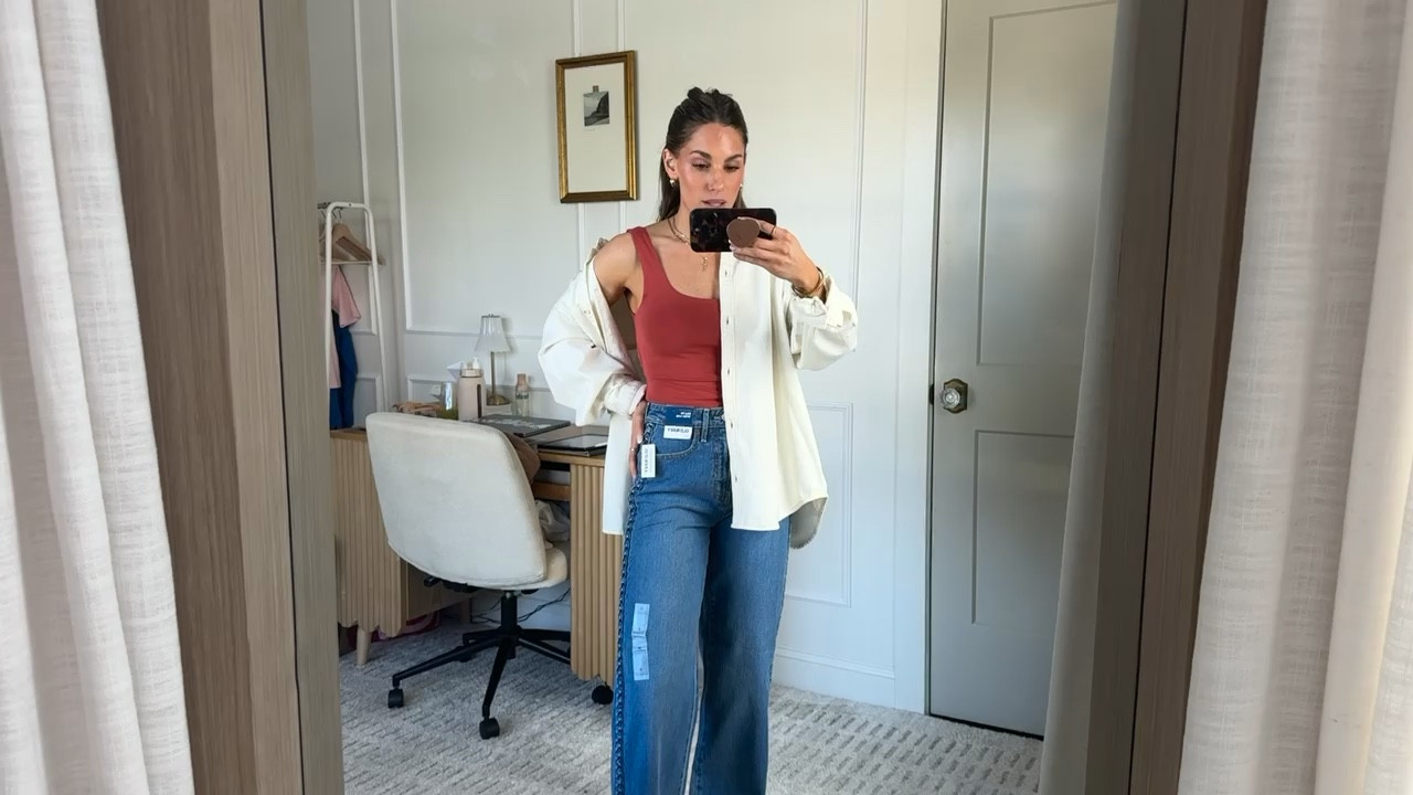 Wide leg, high waisted jeans with a braided detail. Comes in various lengths.

Jean Tunic / shacket is also comes in two other denim colors + different LENGTHS. Petite, regular + tall!   

 

#LTKWatchNow #LTKSeasonal #LTKStyleTip