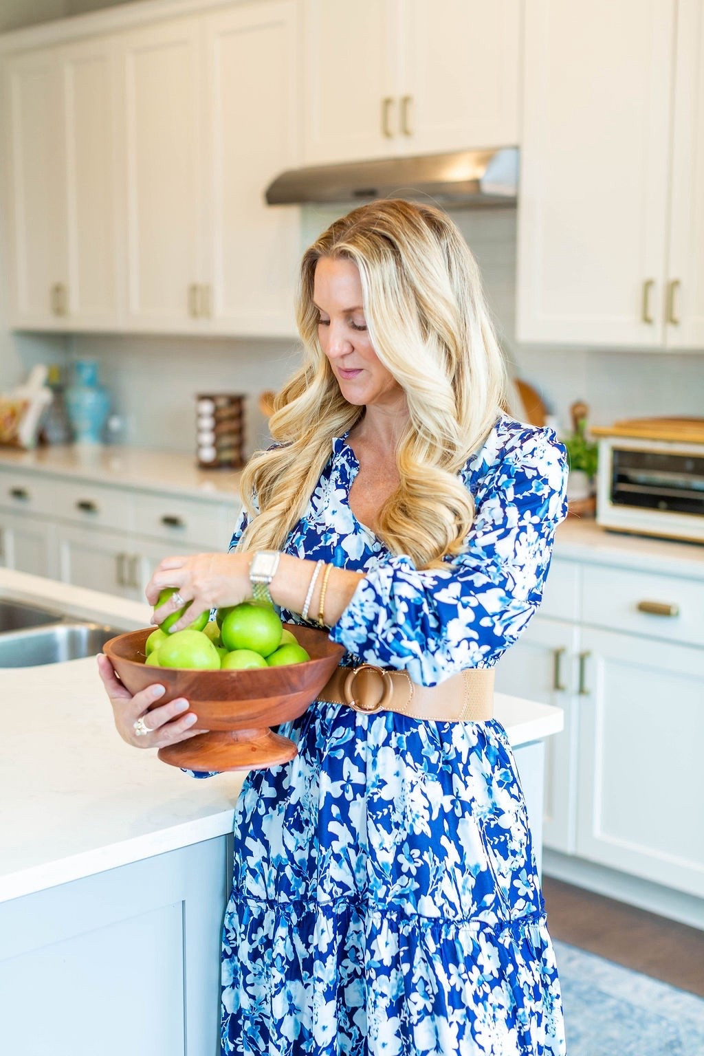 Blue long sleeve dress
Fall family photos
Autumn kitchen decorr

#LTKFindsUnder50 #LTKSeasonal #LTKOver40