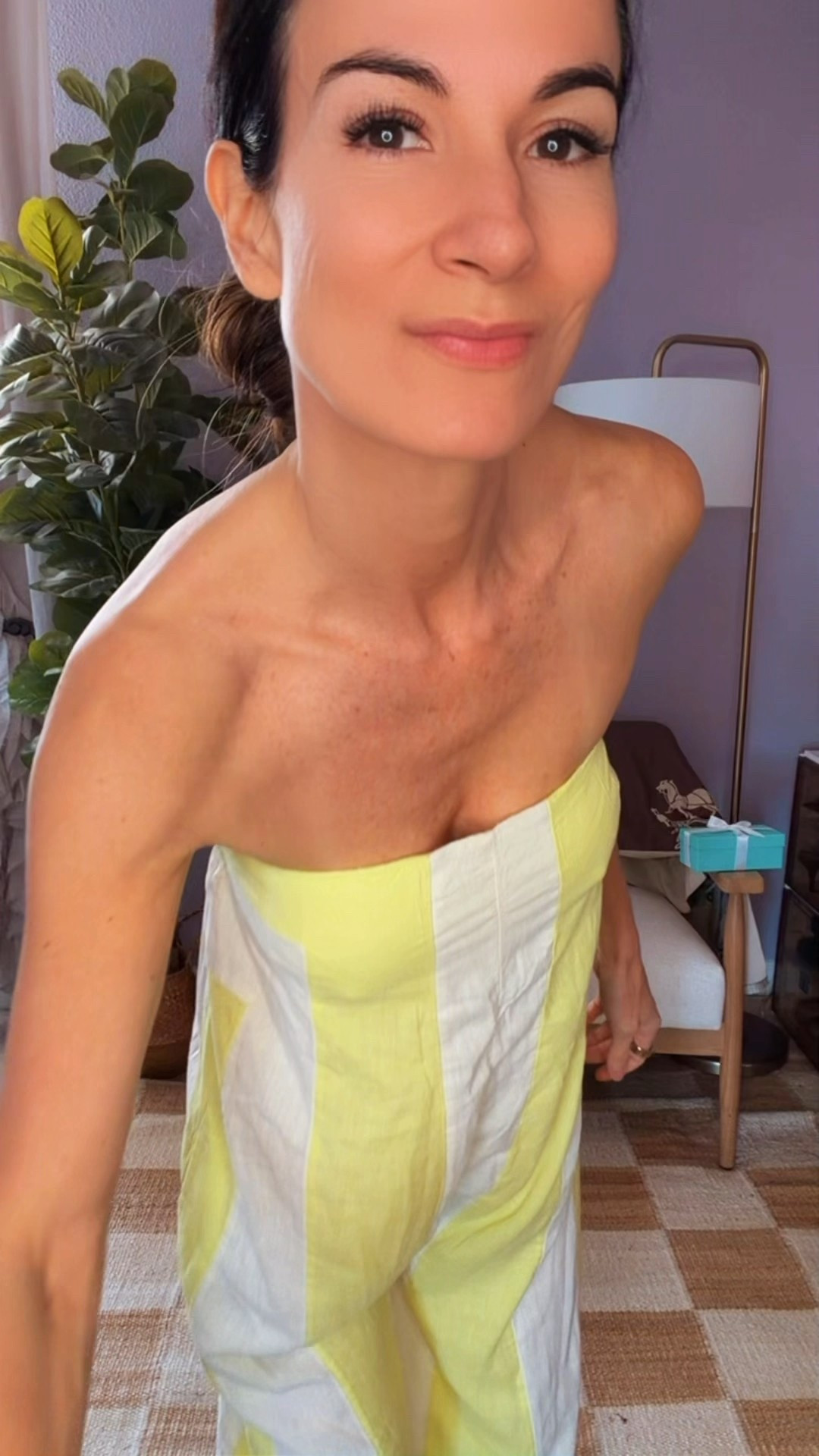 Sunshine called… I answered in this romper 💛

Easy, breezy, and made for golden hour strolls, poolside cocktails, and pretending you don’t have a care in the world.

If “effortless vacay chic” is a vibe—this is it. ✨🌴

Wearing XS

#NicoleColeeStyle #VacationStyle #ResortWear #SummerOutfits #VacationReady 

Nicole Colee, free people 



#LTKdayinmylife #LTKootd #LTKTravel