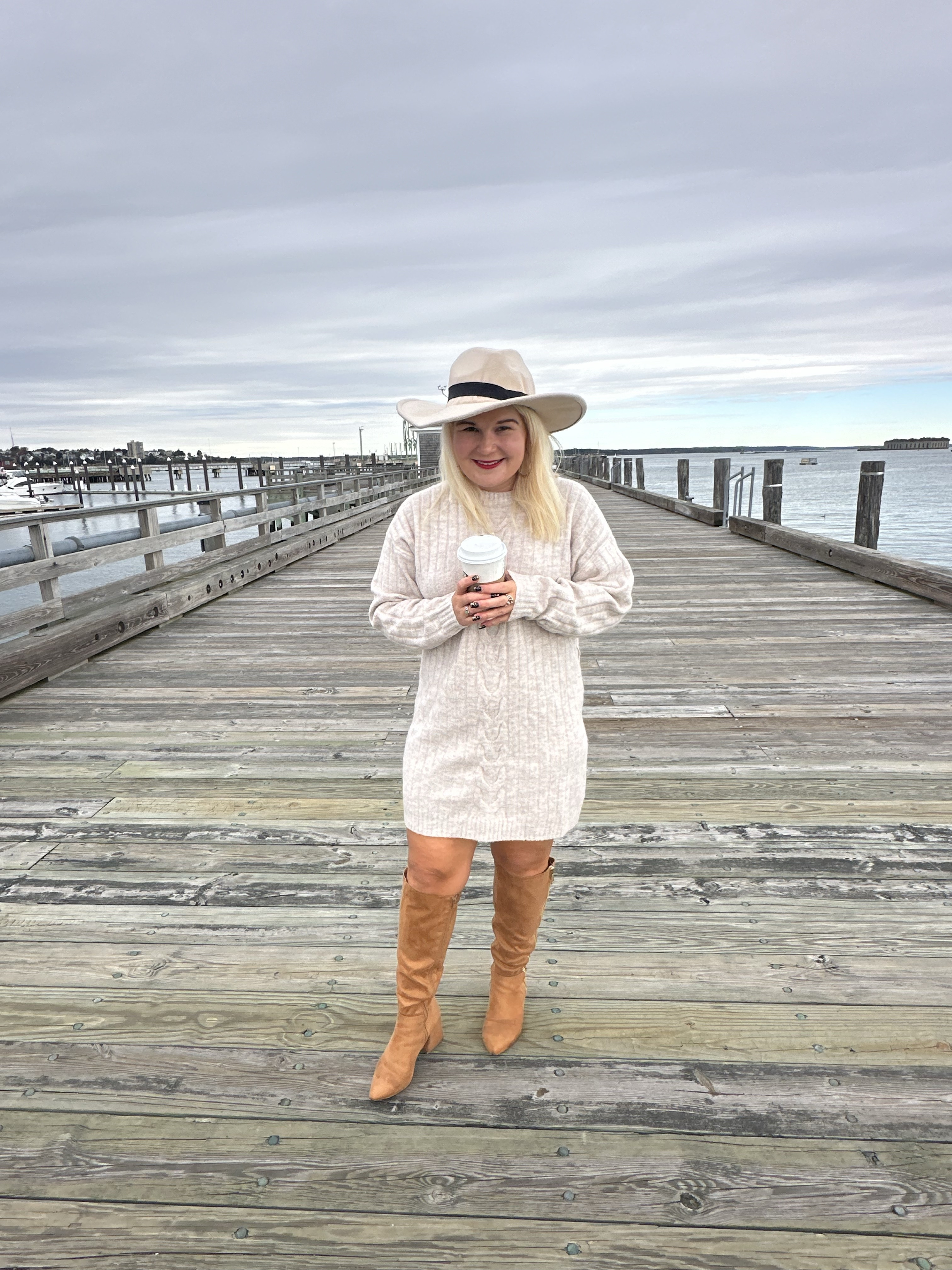 Today’s ootd. It is sweater season! And this is one of my favorite sweater dresses for the colder months. 

#LTKHoliday #LTKWorkwear #LTKStyleTip