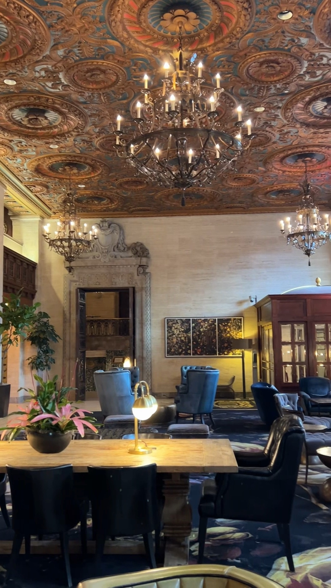 📍 Hotel Du Pont in Wilmington, DE

The perfect luxurious getaway and wedding venue 🤍

#LTKWatchNow #LTKParties #LTKShoeCrush