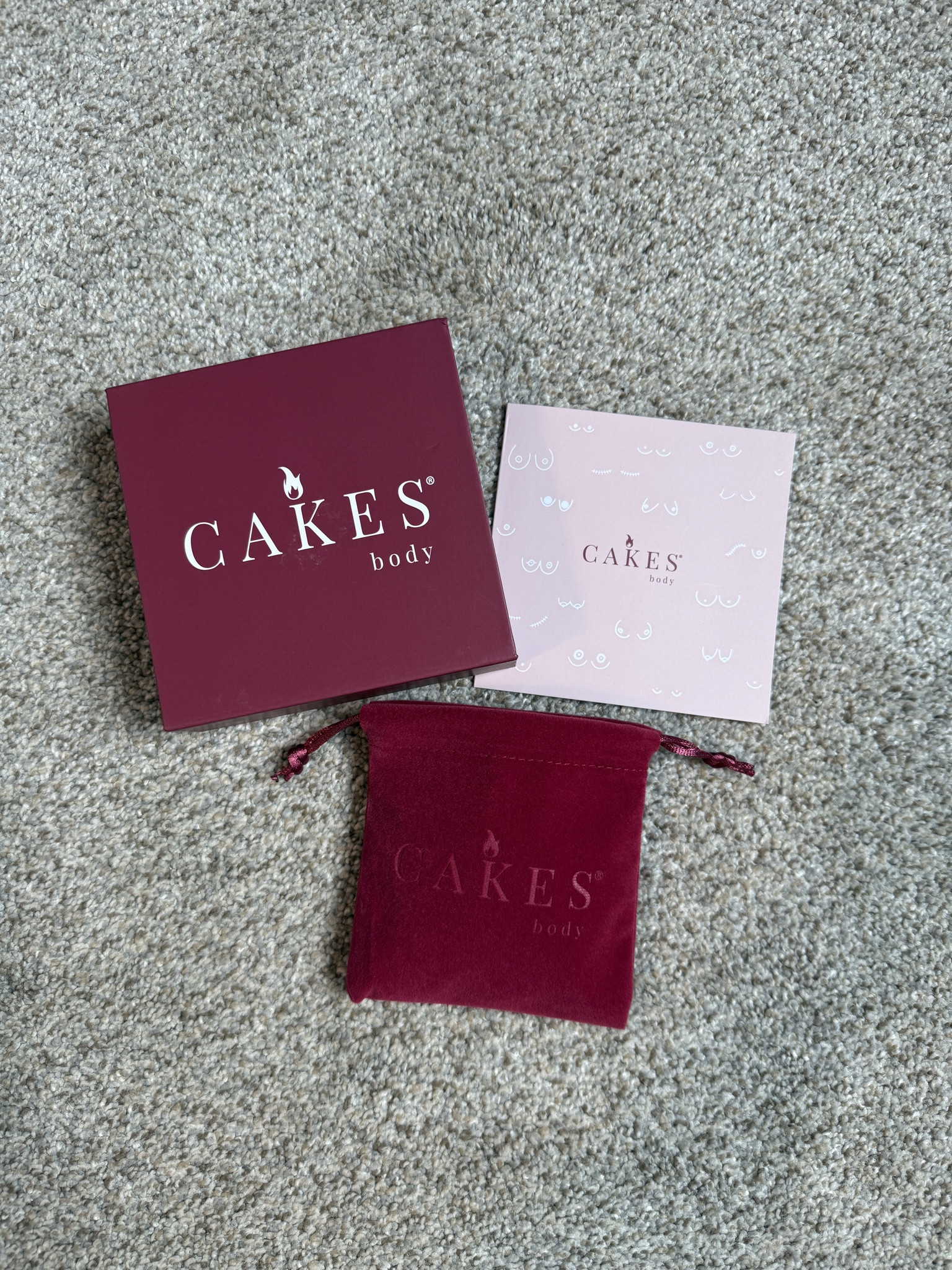 You guys know i've been a huge Cakes fan for YEARS & they sent over a set of their new STICKY covers.... SO GOOD! Available in multiple colors and sizes and a must have for those no-bras days! 

 #LTKgrwm