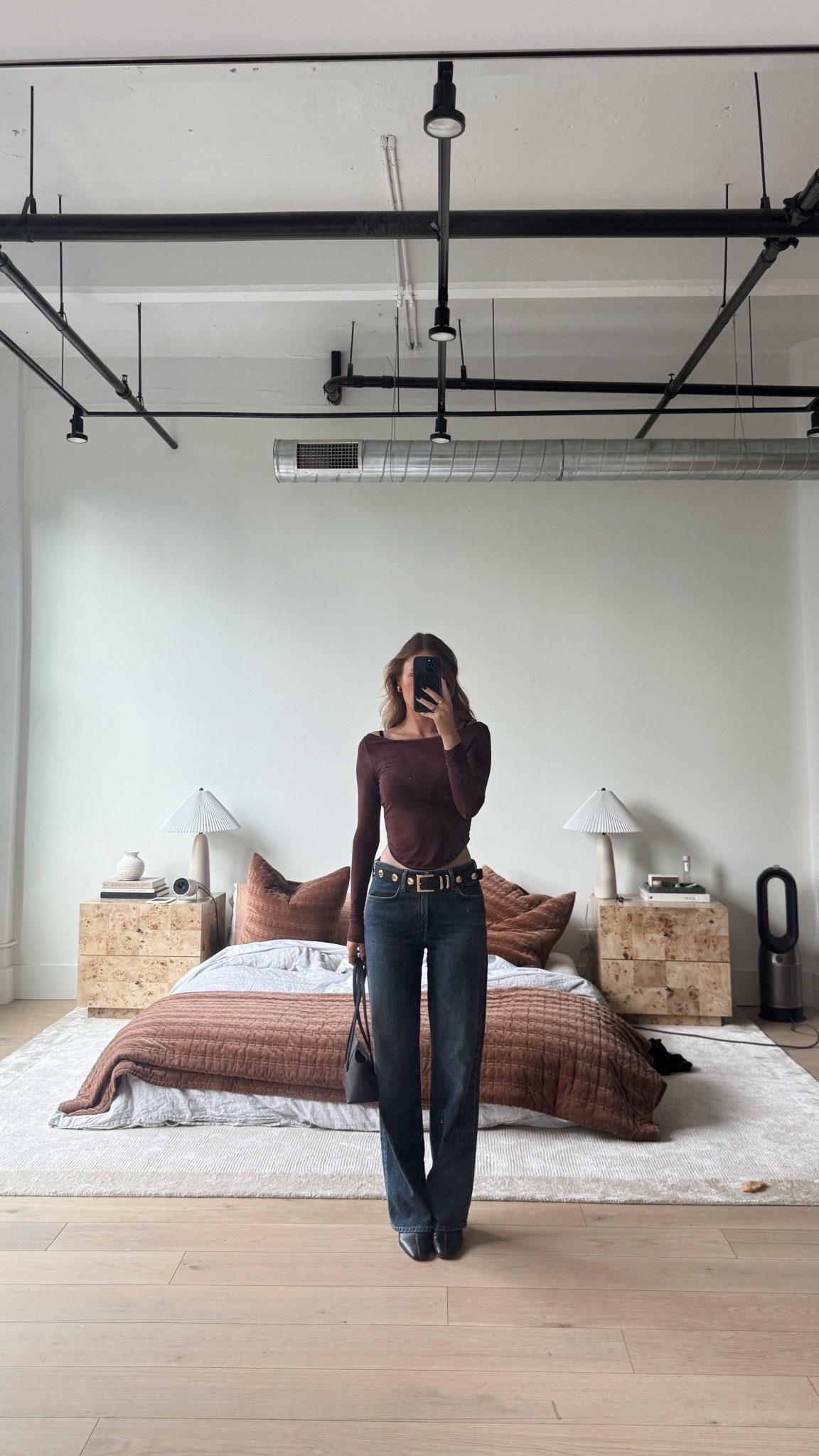 My favorite agolde jeans are 20% off in the FWRD sitwide sale. FIT IS TTS