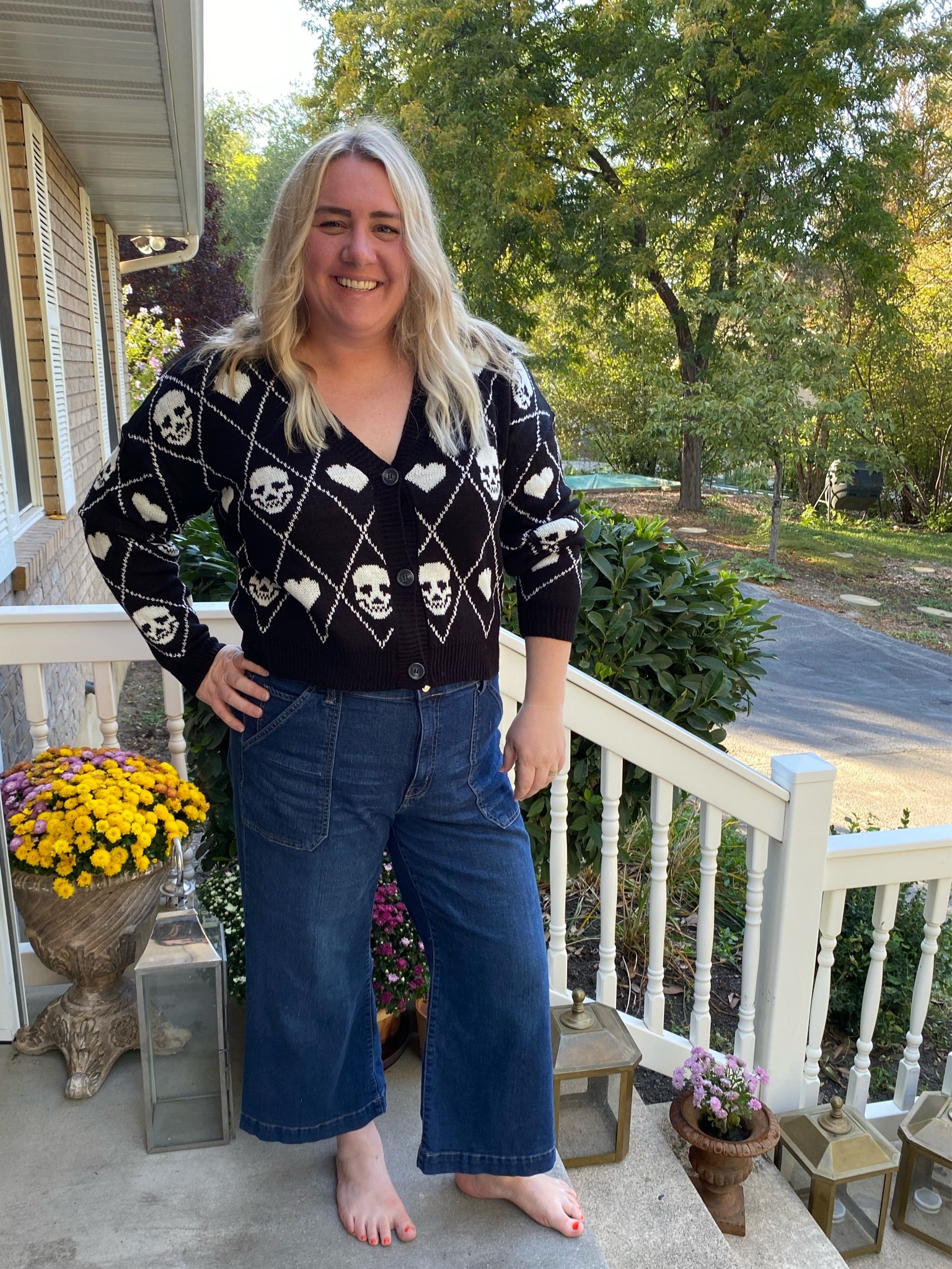 Stop it right now with this top! I am in love. How fun for Halloween! 
Plus my fav pants for under $30  

#LTKHalloween