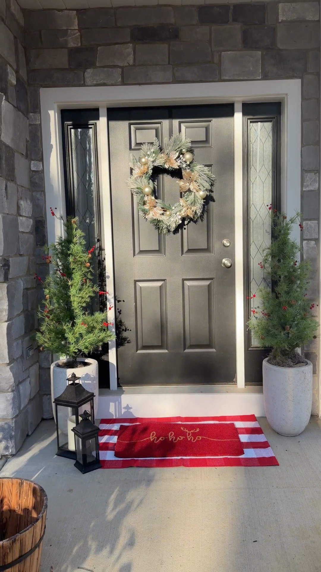 Holiday decor | Christmas decor | Christmas lights | holiday lawn decor | porch decor | Amazon finds 

#LTKHome #LTKFindsUnder100 #LTKHoliday