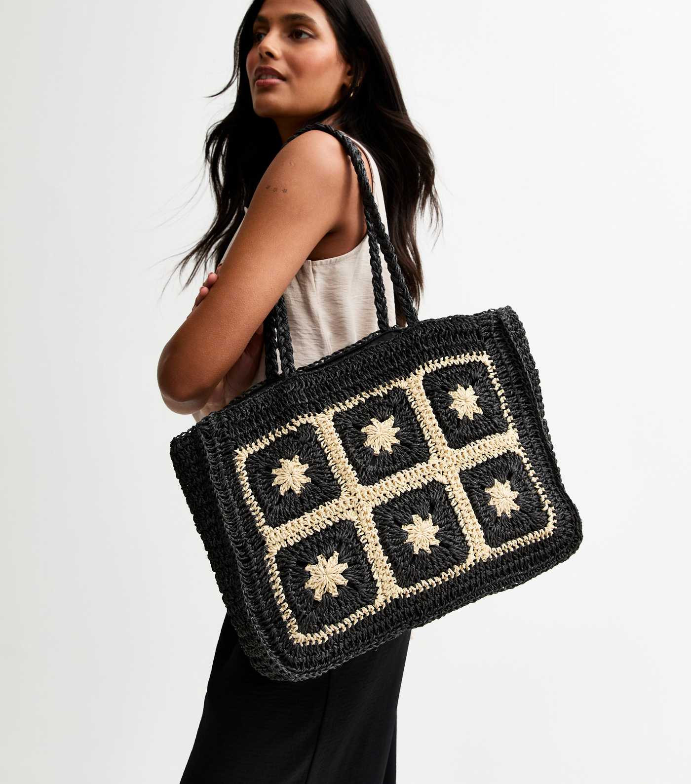 Black Woven Flower Raffia-Look Tote Bag | New Look | New Look (UK)