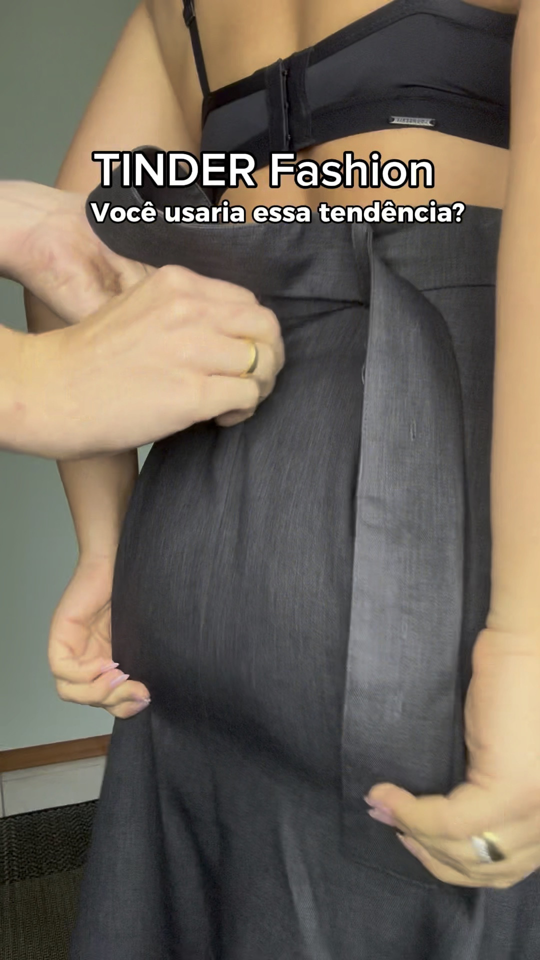 Super adepta de casais Sul coreanos a tendência nada mais é de forma “abrasileirada” que ser um par de jarro com seu amor. 💜
Usando peças iguais 🟰 num total look ou apenas uma peça dentro da produção do casal. 
Por isso deixarei ideias criativas para que vocês possam usar por aí também. Quem topa? 

#LTKsalealert #LTKstyletip #LTKworkwear