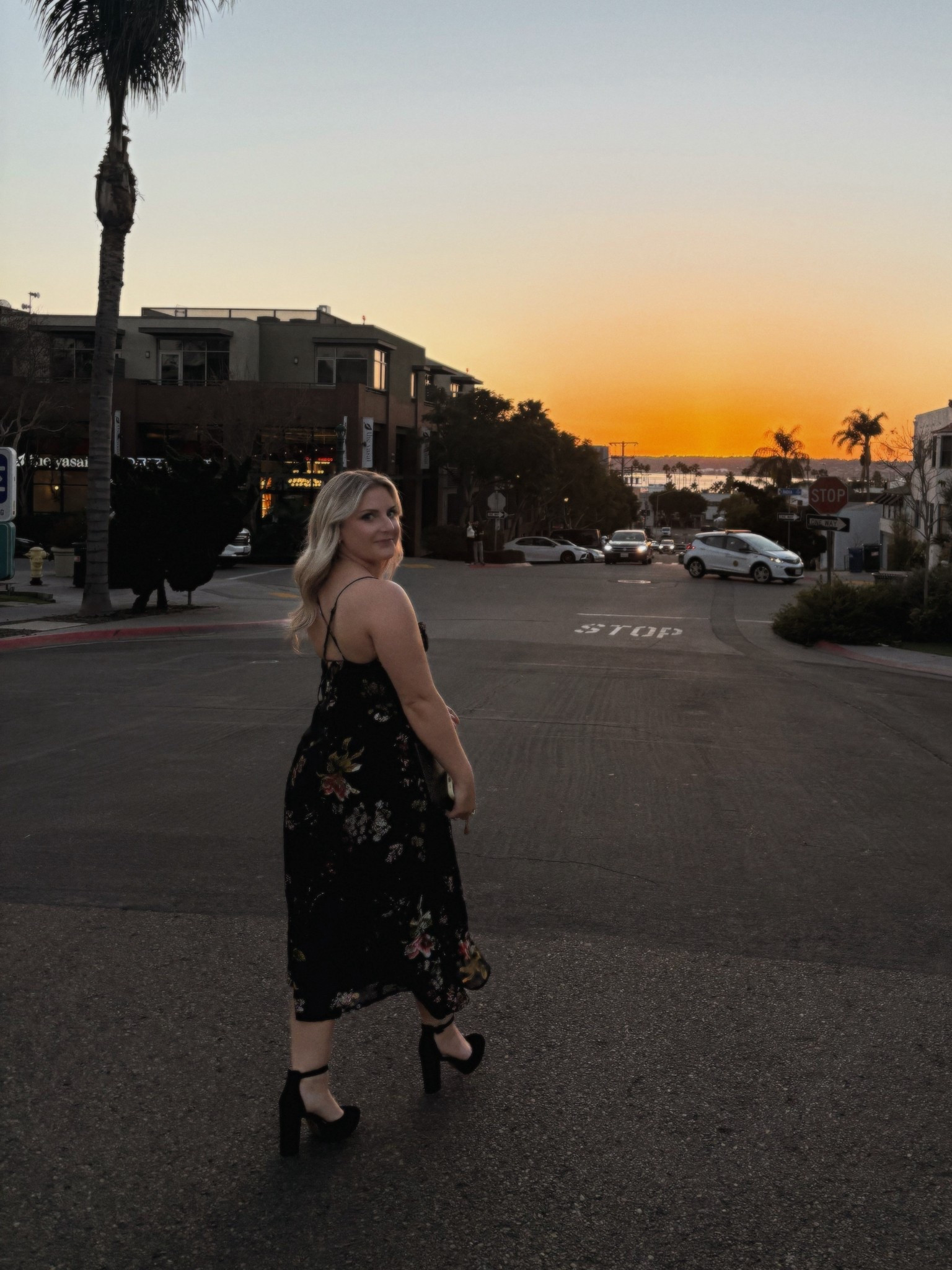 🌅

#LTKValentine #LTKPetite #LTKWedding