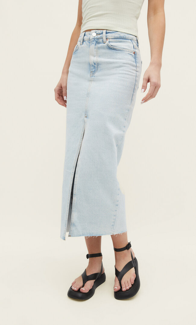 Long denim comfortable skirt | Stradivarius (UK)